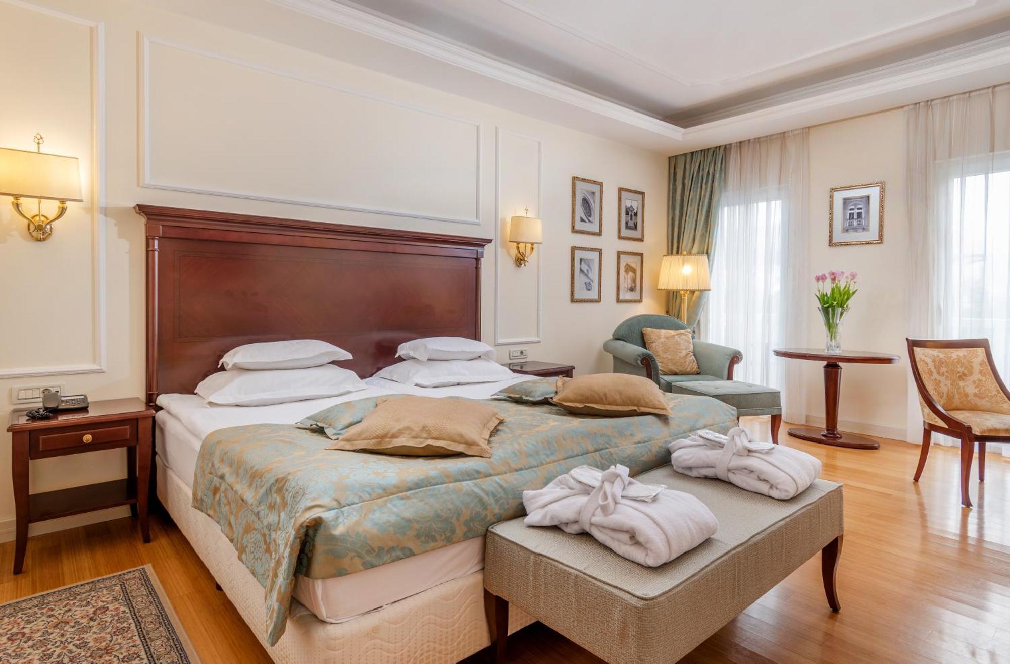 Deluxe Double or Twin Room Balcony