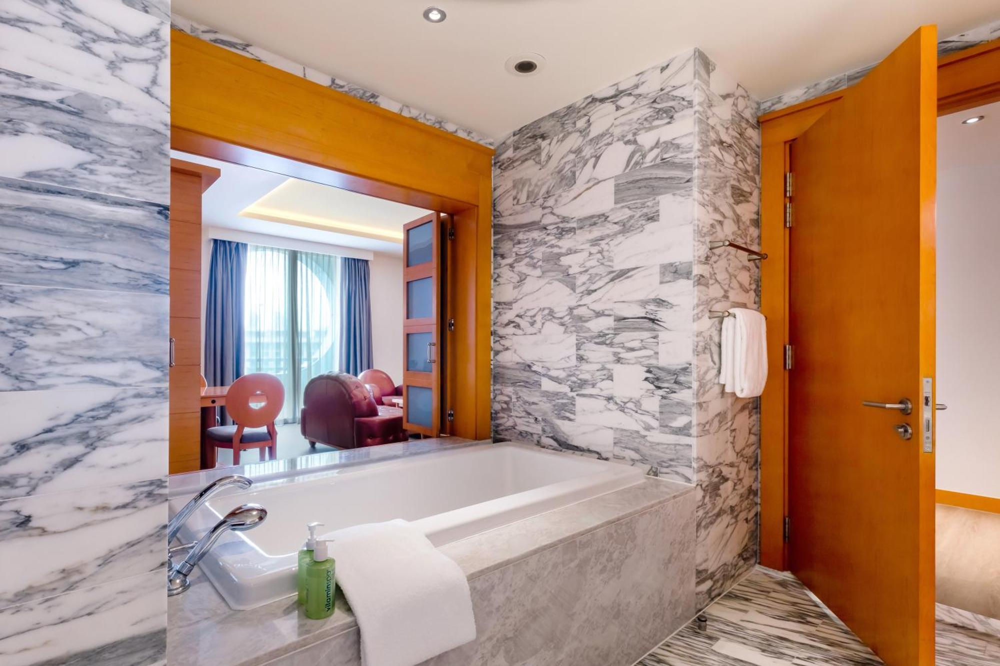 Deluxe Suite,1499093563:JPEG