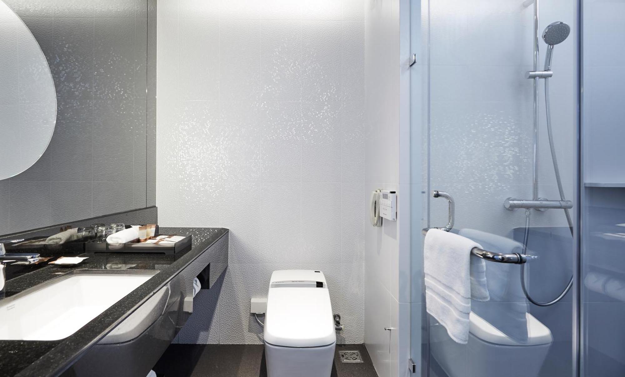 Superior Double or Twin Room Sea View