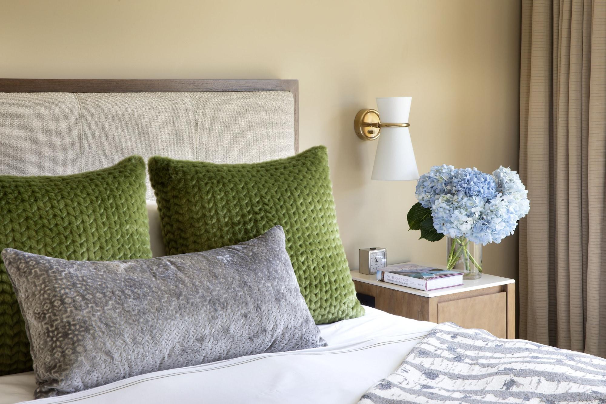 Queen Room Two Queen Beds