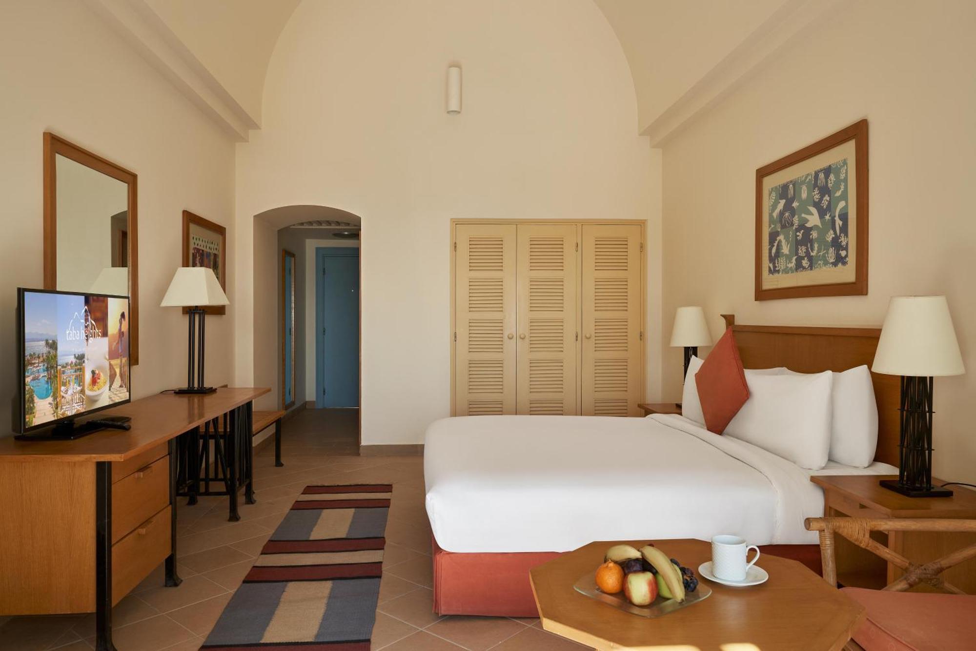 Standard Room Garden Mountain View King Bed