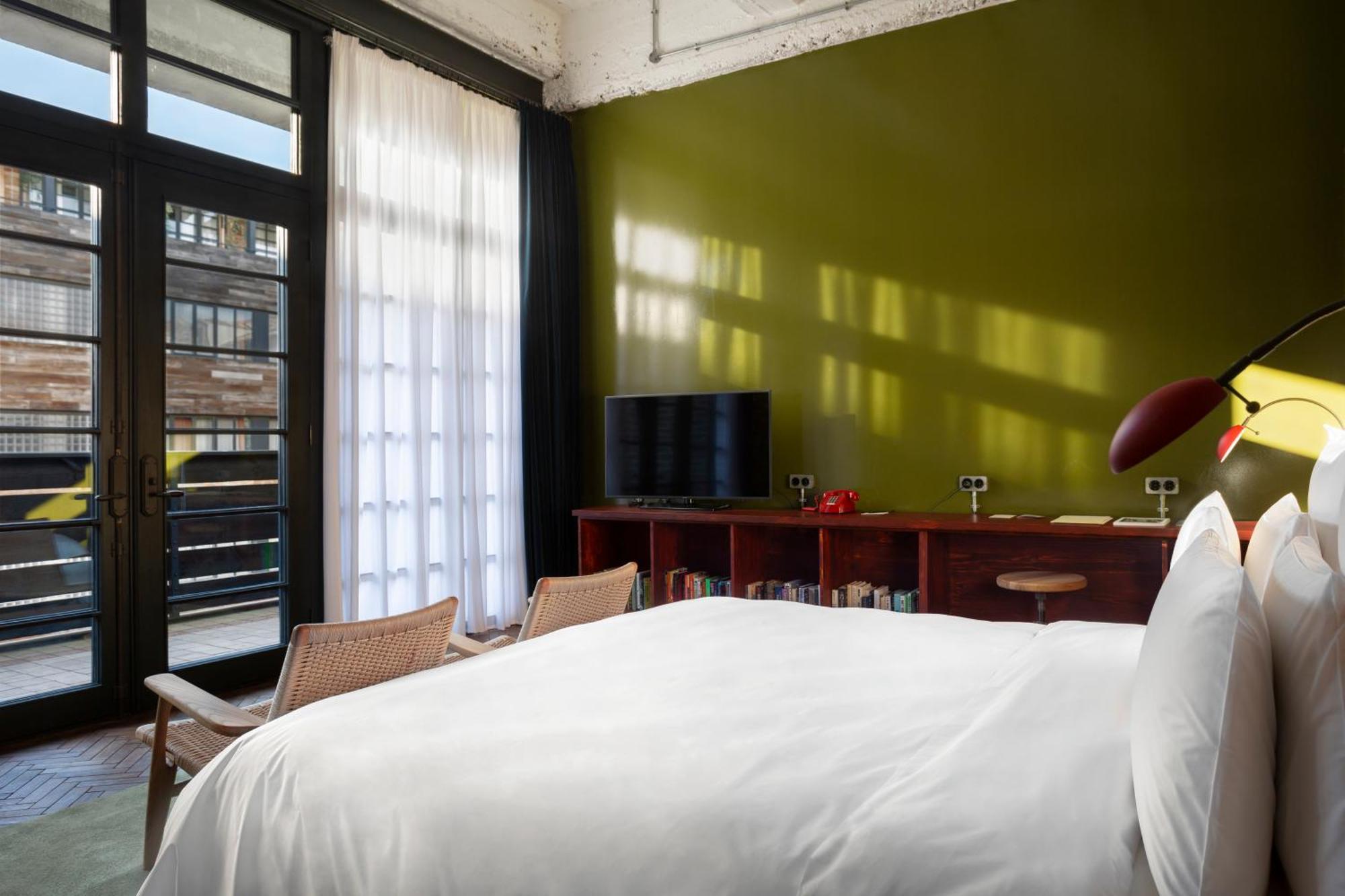 Terrace Room