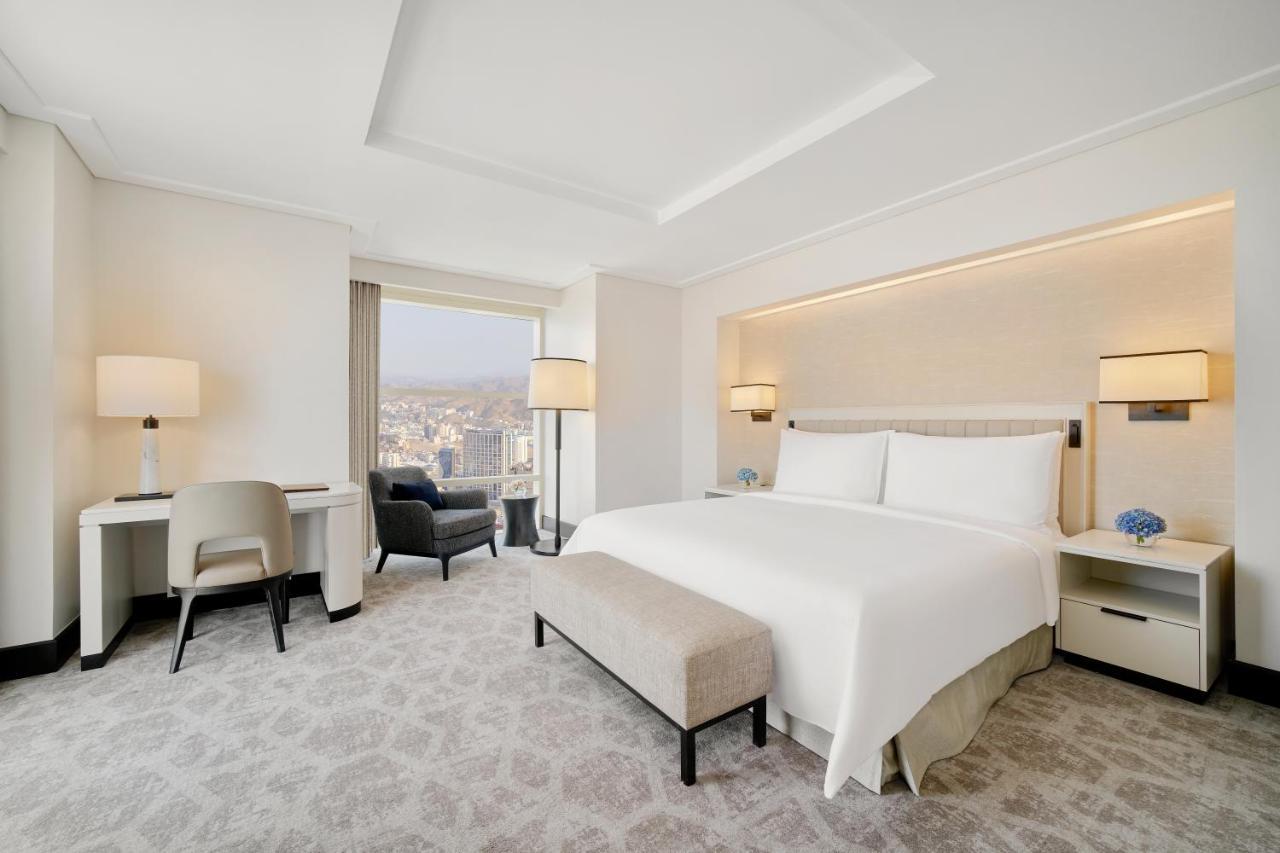 Junior Suite City View,1470140723:JPEG