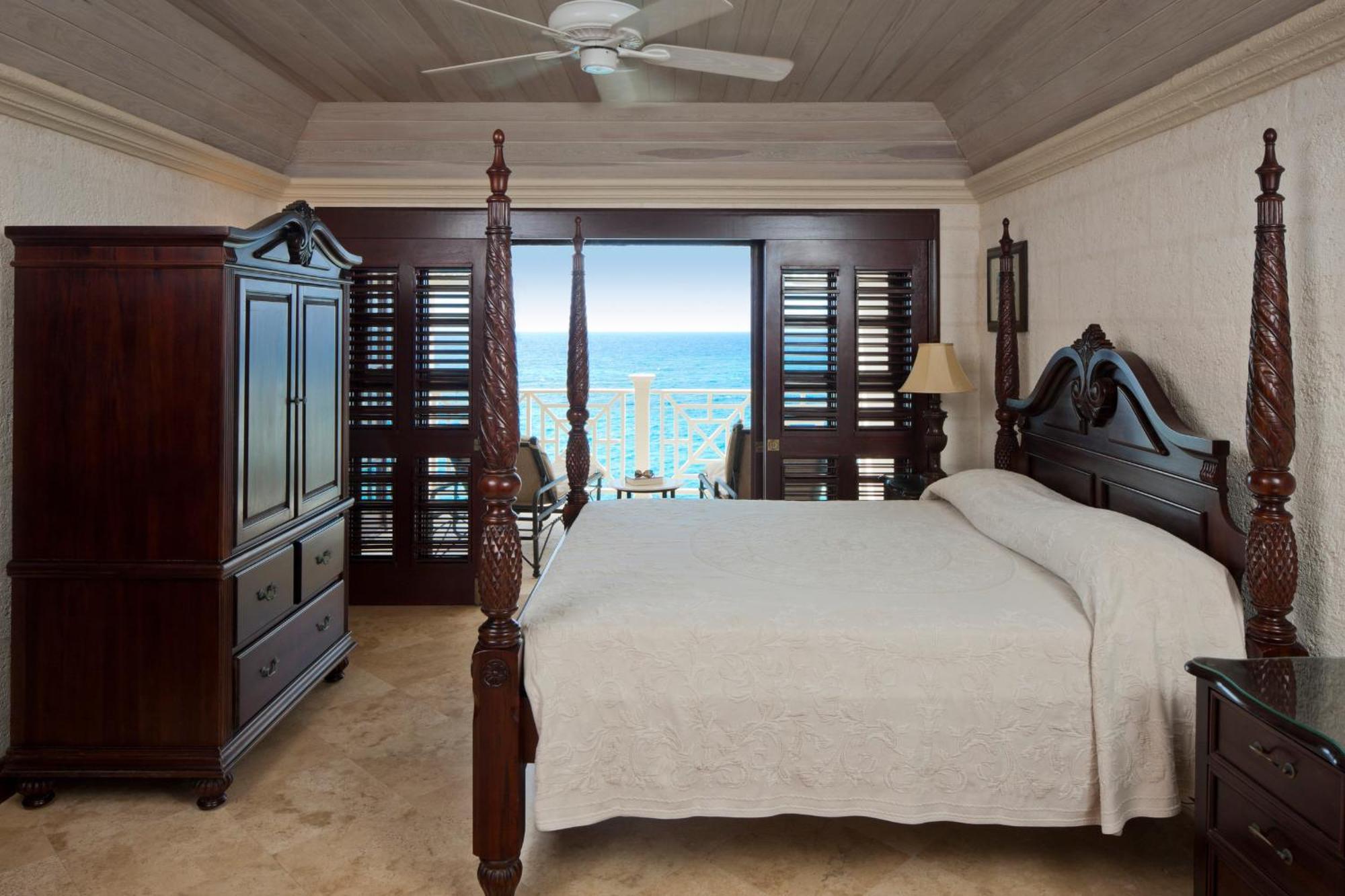 One-Bedroom King Suite with Ocean View,554997567:JPEG