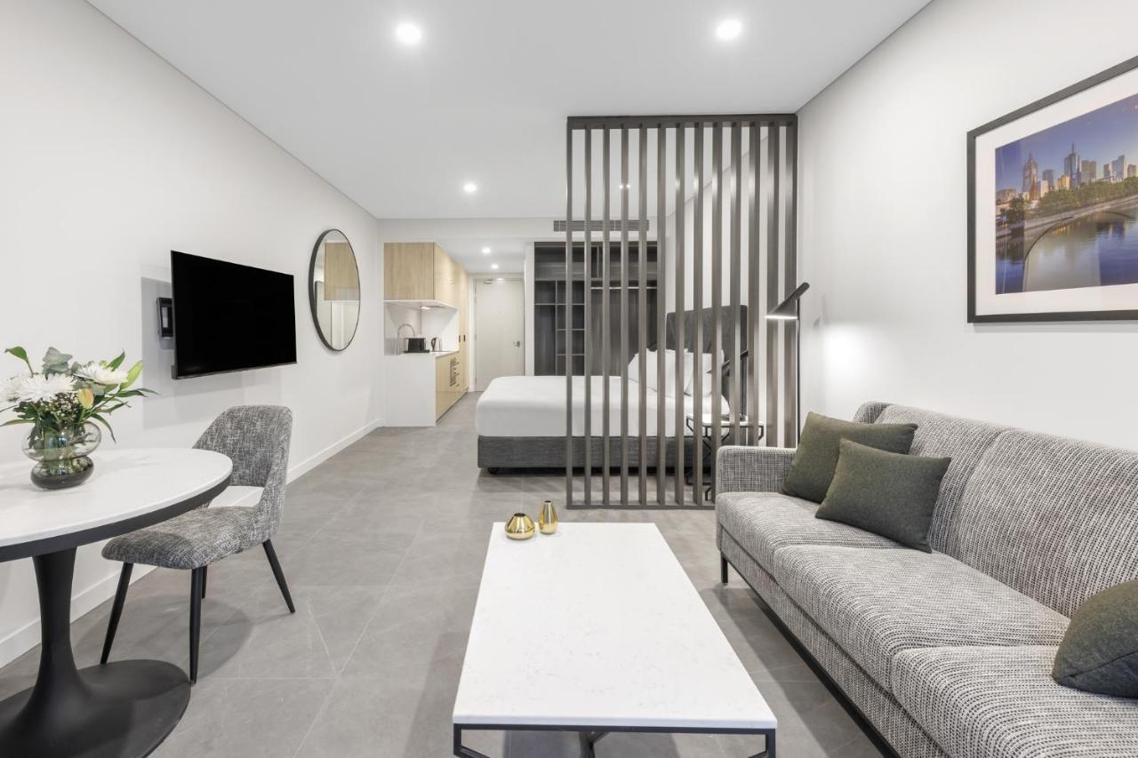 Studio Suite,1466091572:JPEG