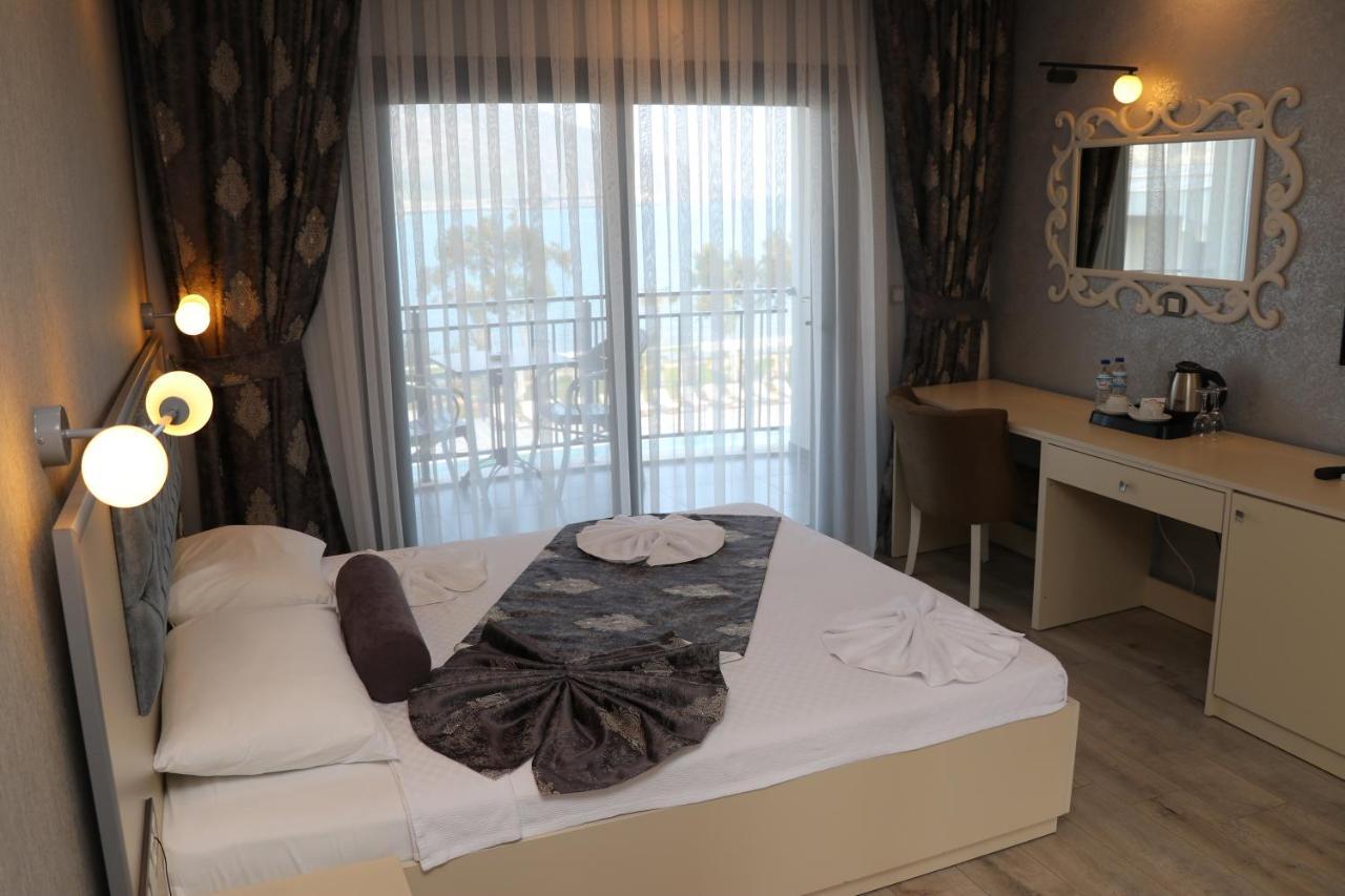 Deluxe Suite 1 Bedroom Suite 1 King Balcony
