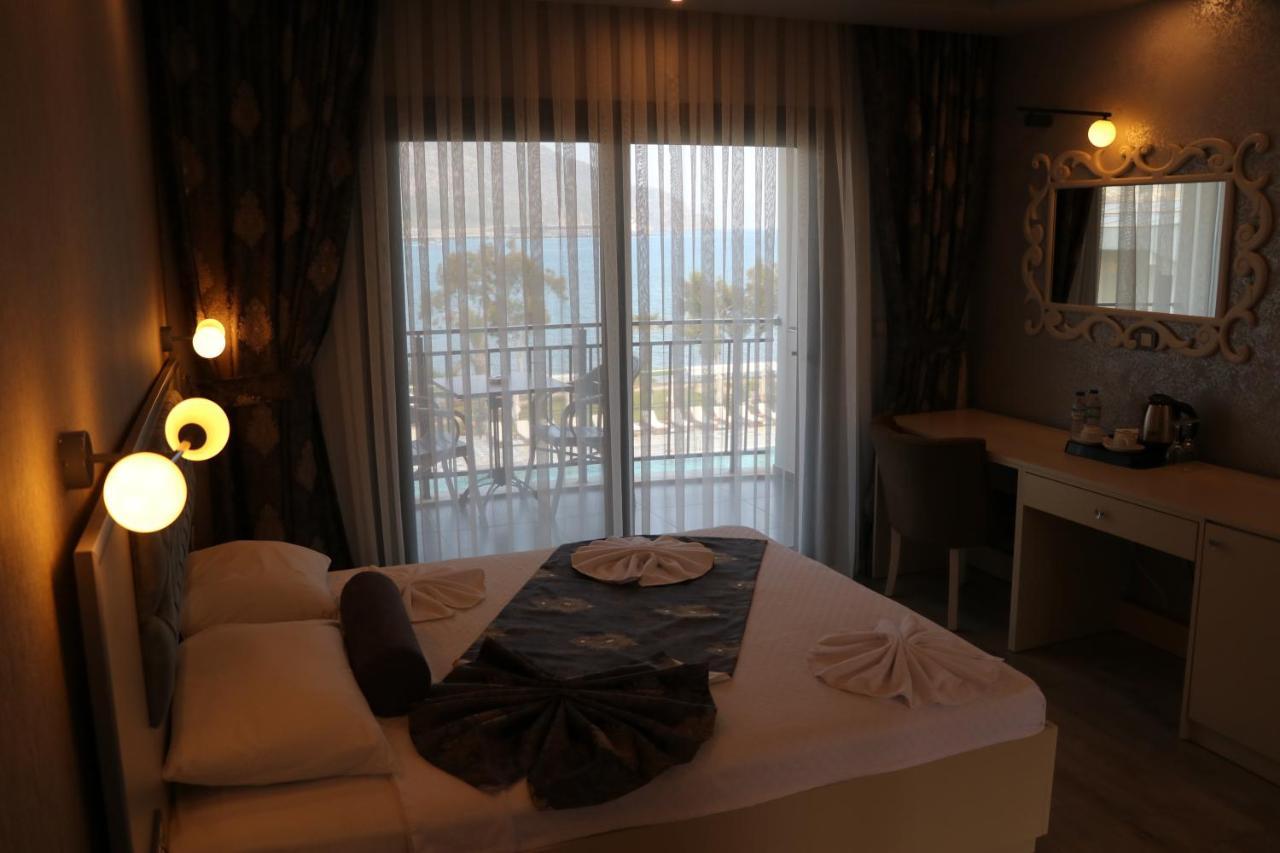 Deluxe Suite 1 Bedroom Suite 1 King Balcony