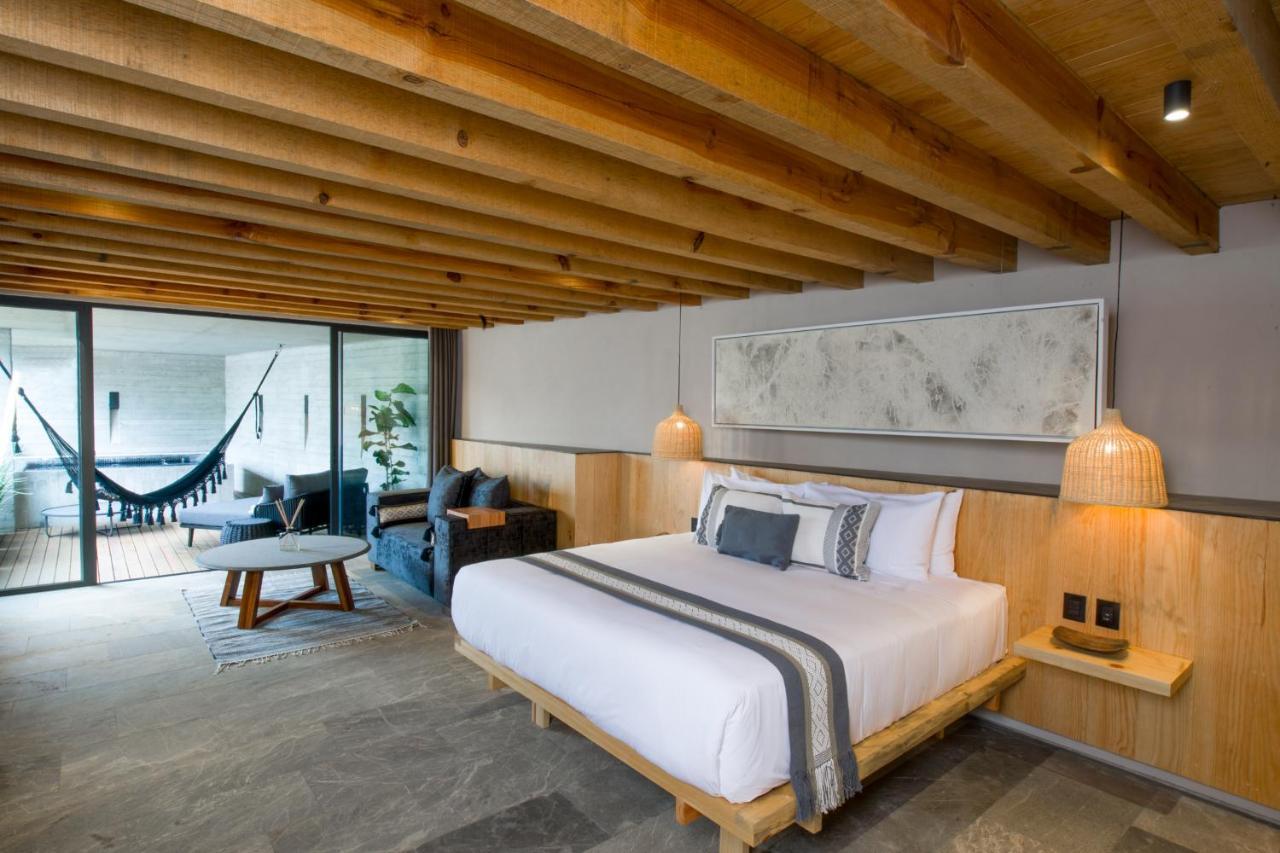 Superior King Suite,1468100858:JPEG