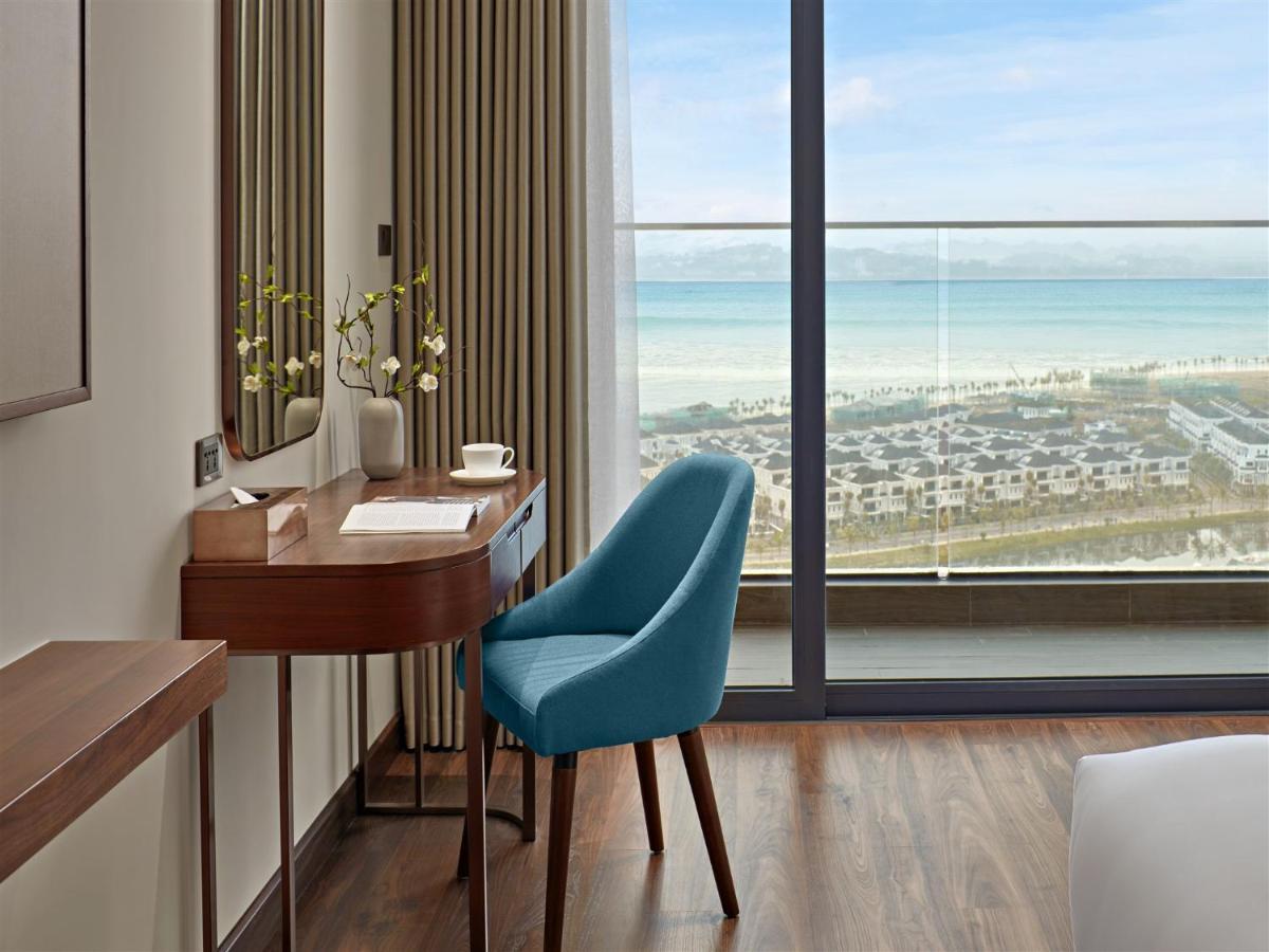 Suite Double Room Ocean View Balcony