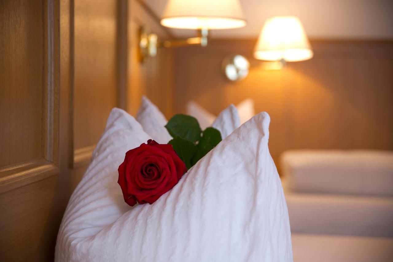 Deluxe Double or Twin Room with Sea View,1493738710:JPEG