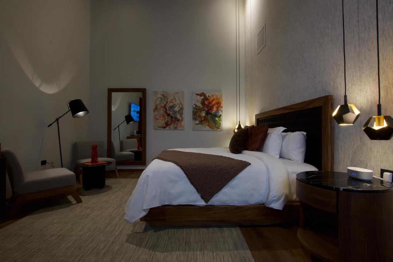 Junior Suite,1480236350:JPEG