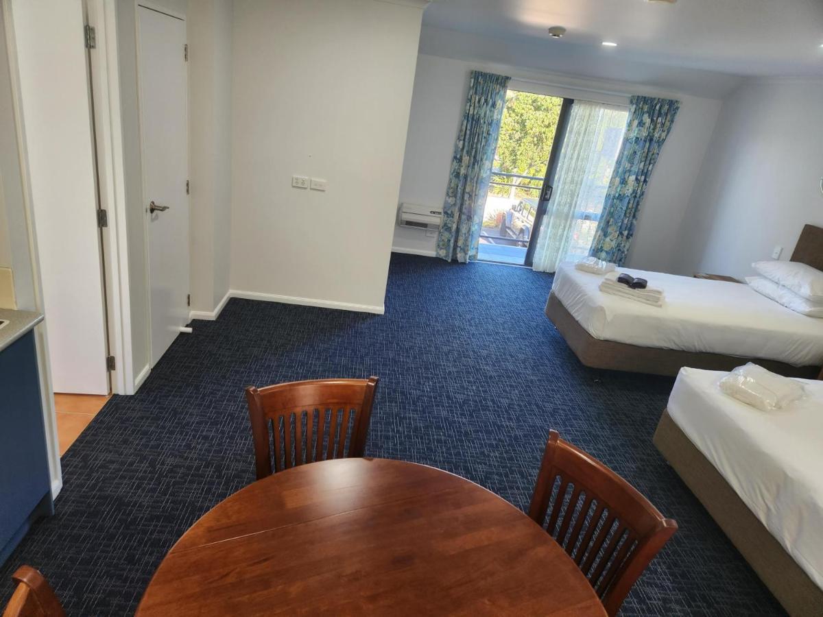 Deluxe Family Suite,1480605266:JPEG