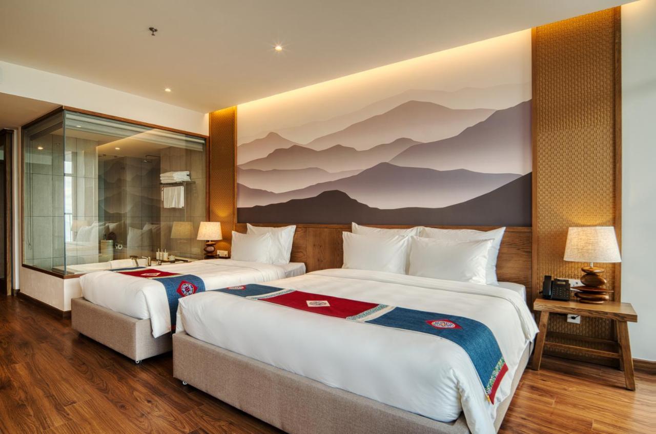 Premier Triple Room with Mountain View