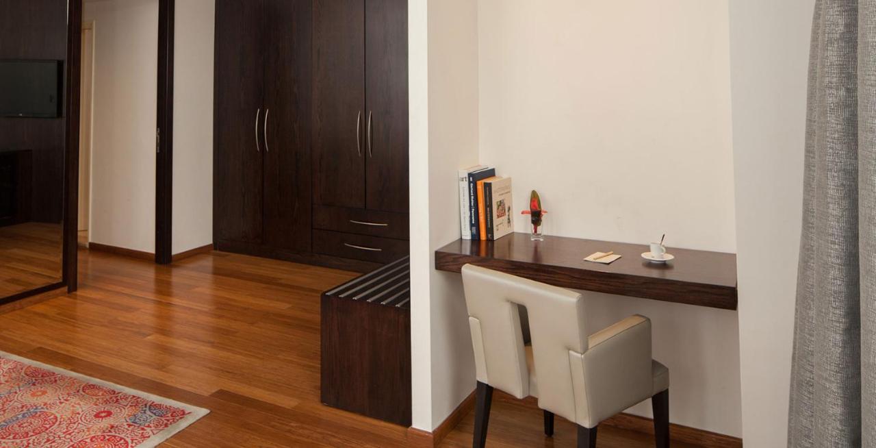Queen Suite