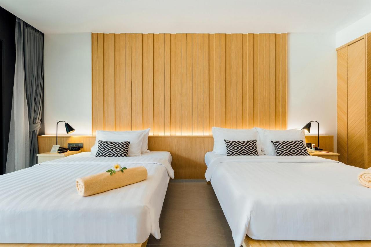 Deluxe Queen Lanai Room with Two Queen Beds,1498470781:JPEG