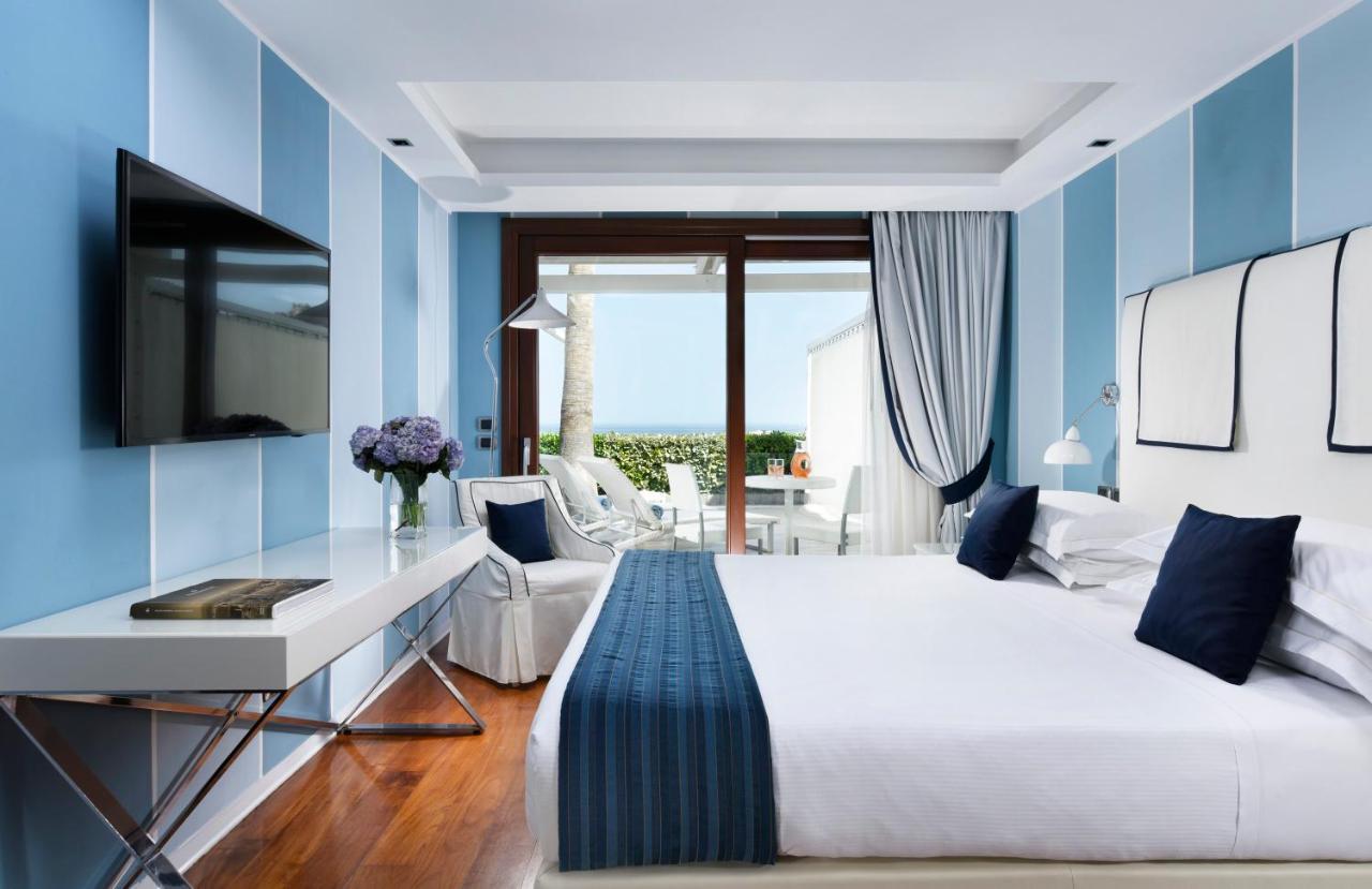 Deluxe Doppel- oder Zweibettzimmer mit Meerblick und Whirlpool
