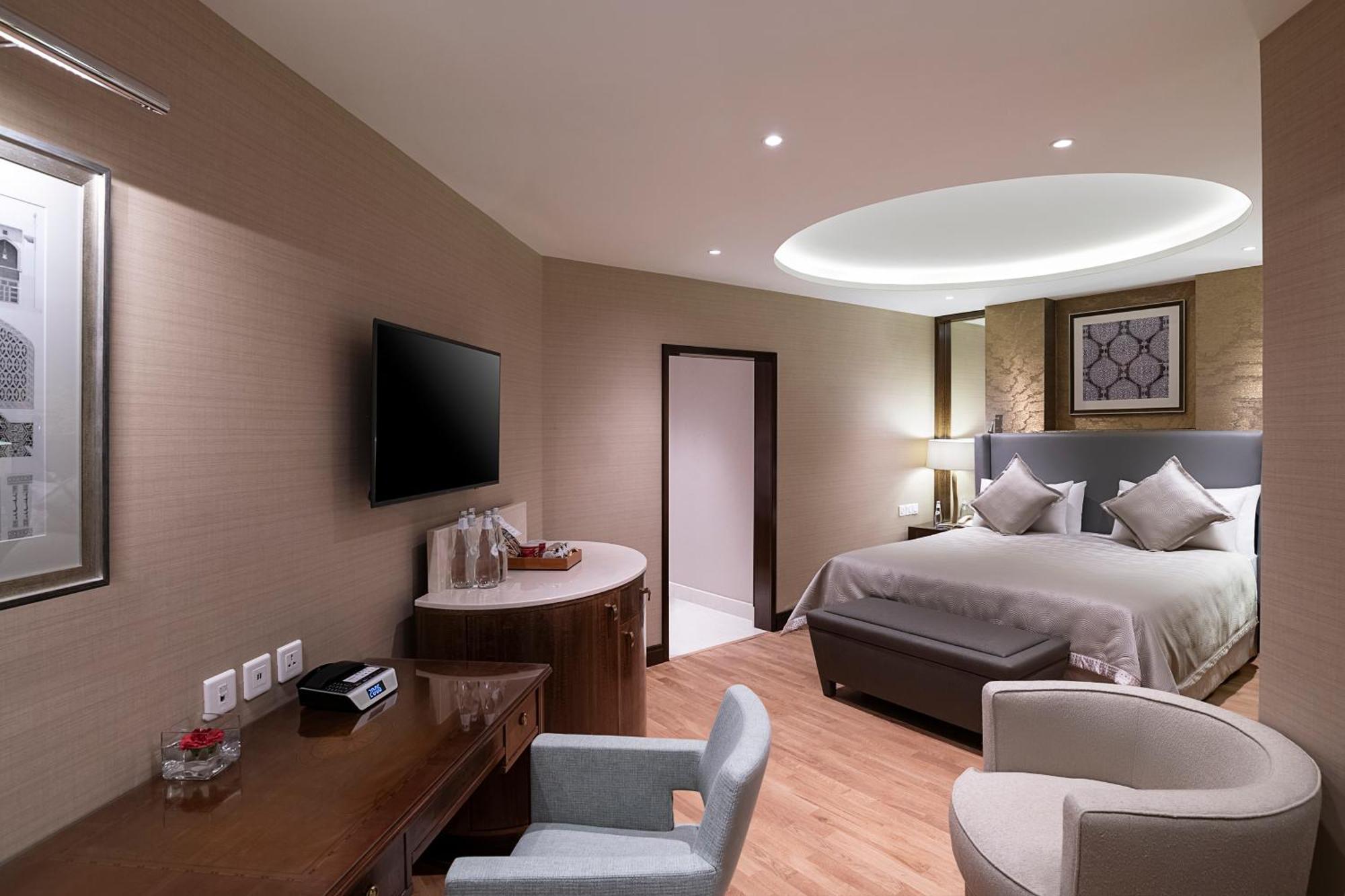 Premier Suite City Two Bedrooms One King & Two Double Beds,1499572450:JPEG