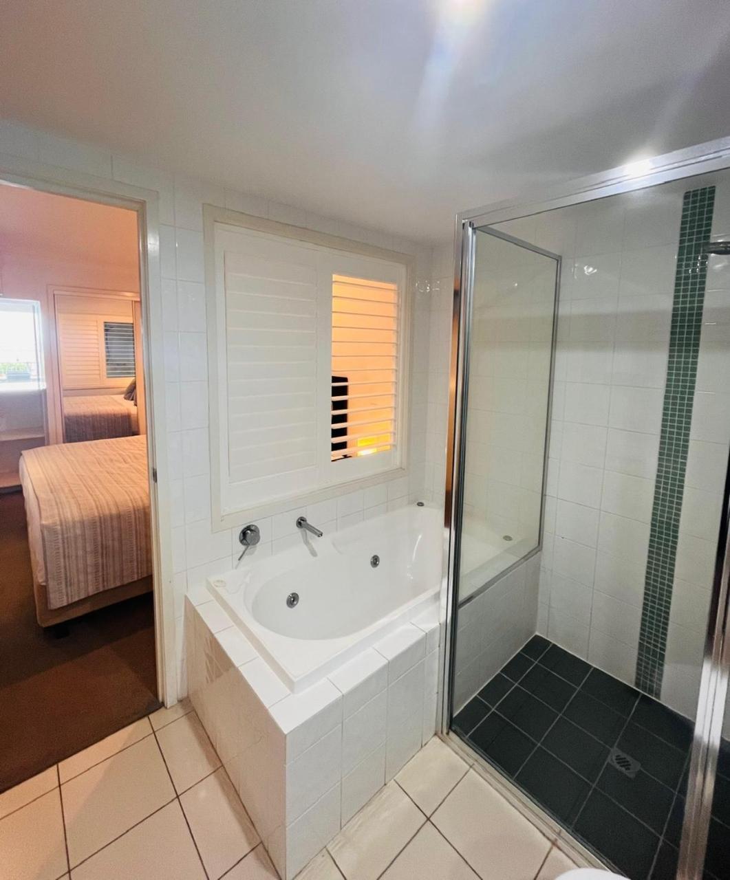 One-Bedroom Apartment Spa Bath Garden View
