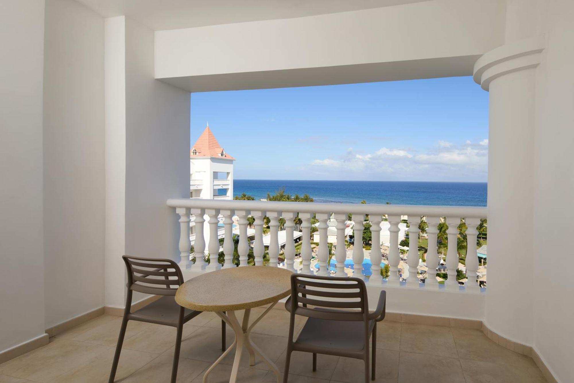 Junior Suite Deluxe Sea View (3 Adults),1499061448:JPEG
