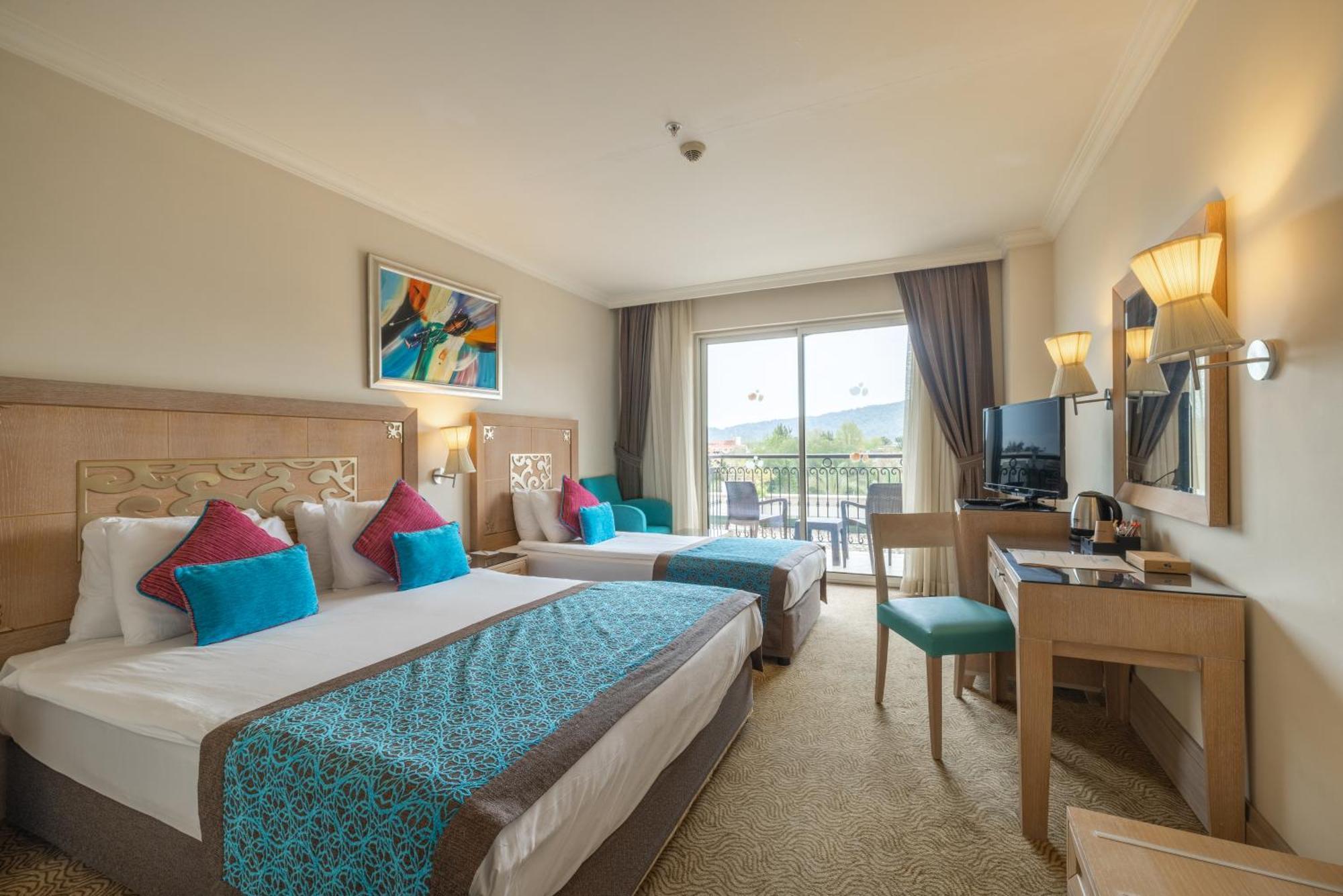 Standard Double or Twin Room Side Sea View
