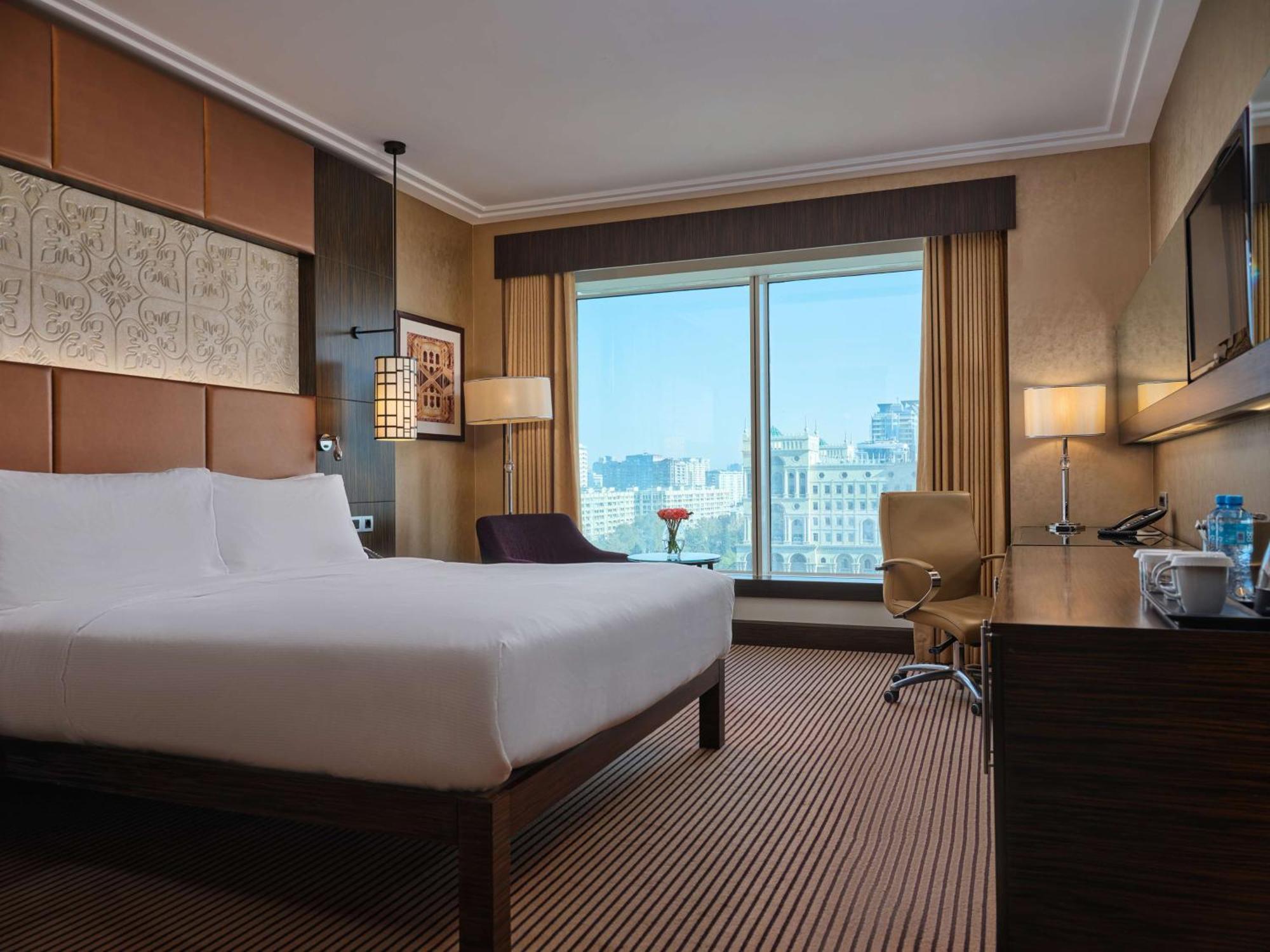 Zimmer mit Kingsize Bett