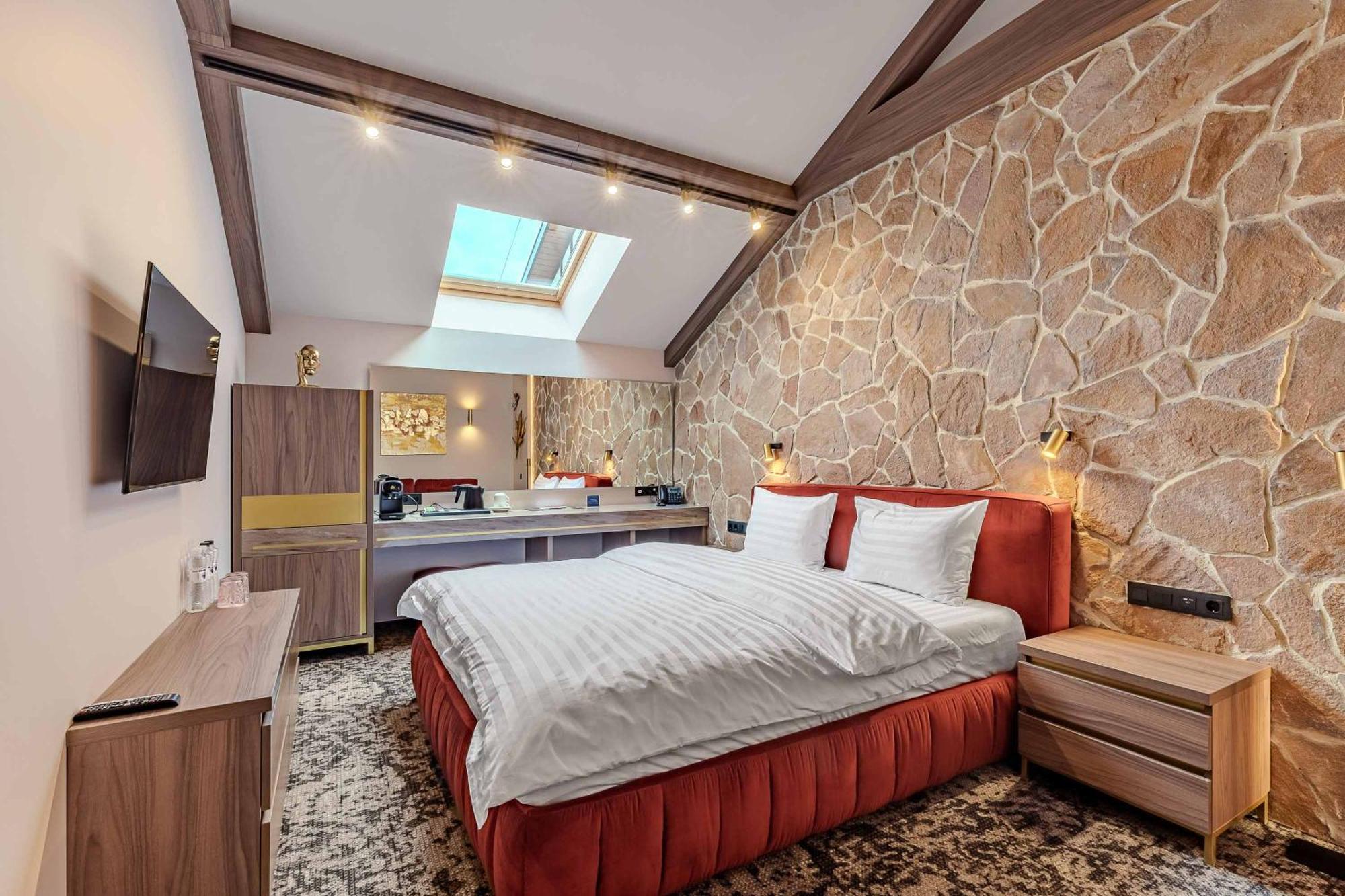 One-Bedroom Suite
