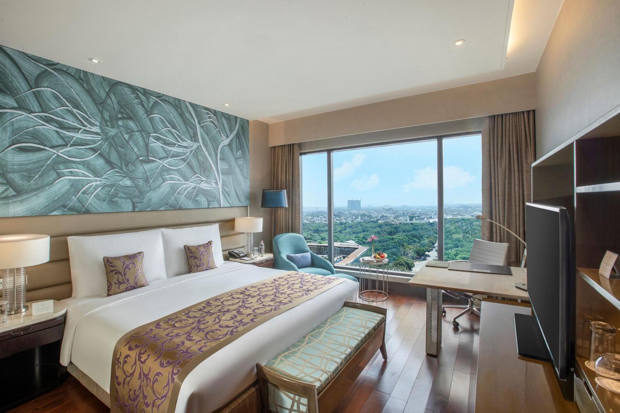 Executive Premier Room Bathtub saving on all hotel services