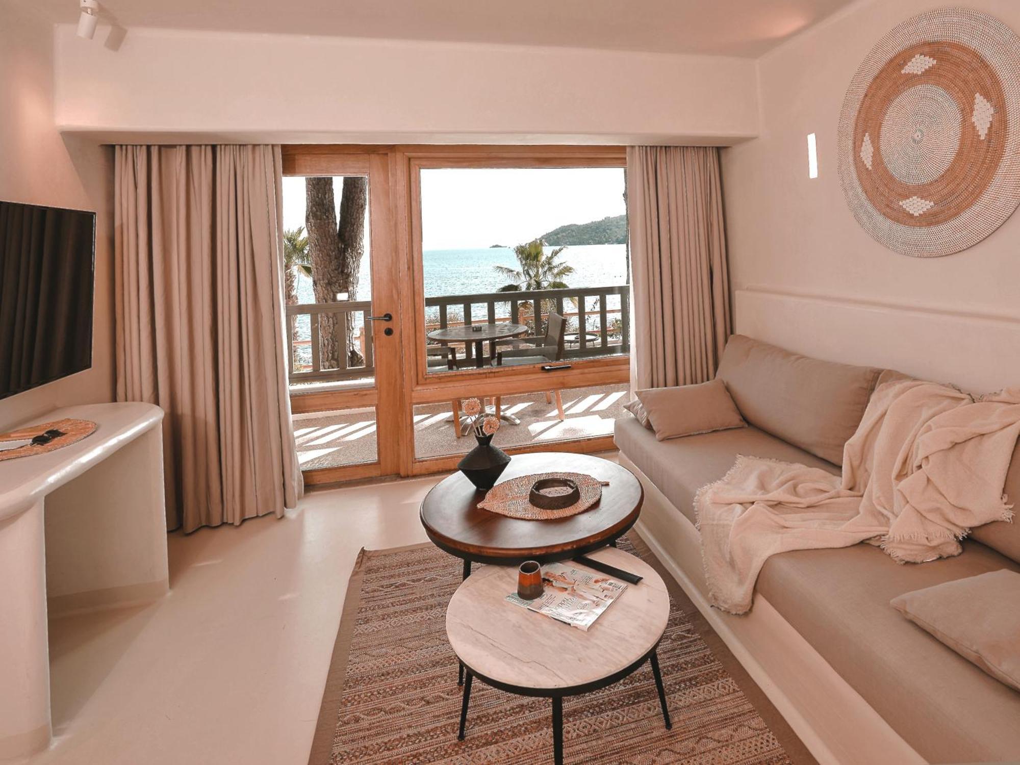 Premium Suite,1507364938:JPEG