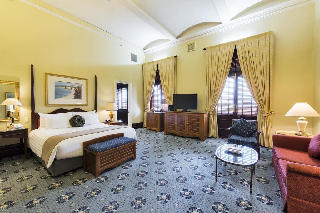 Parlour King Room,1277117803:JPEG