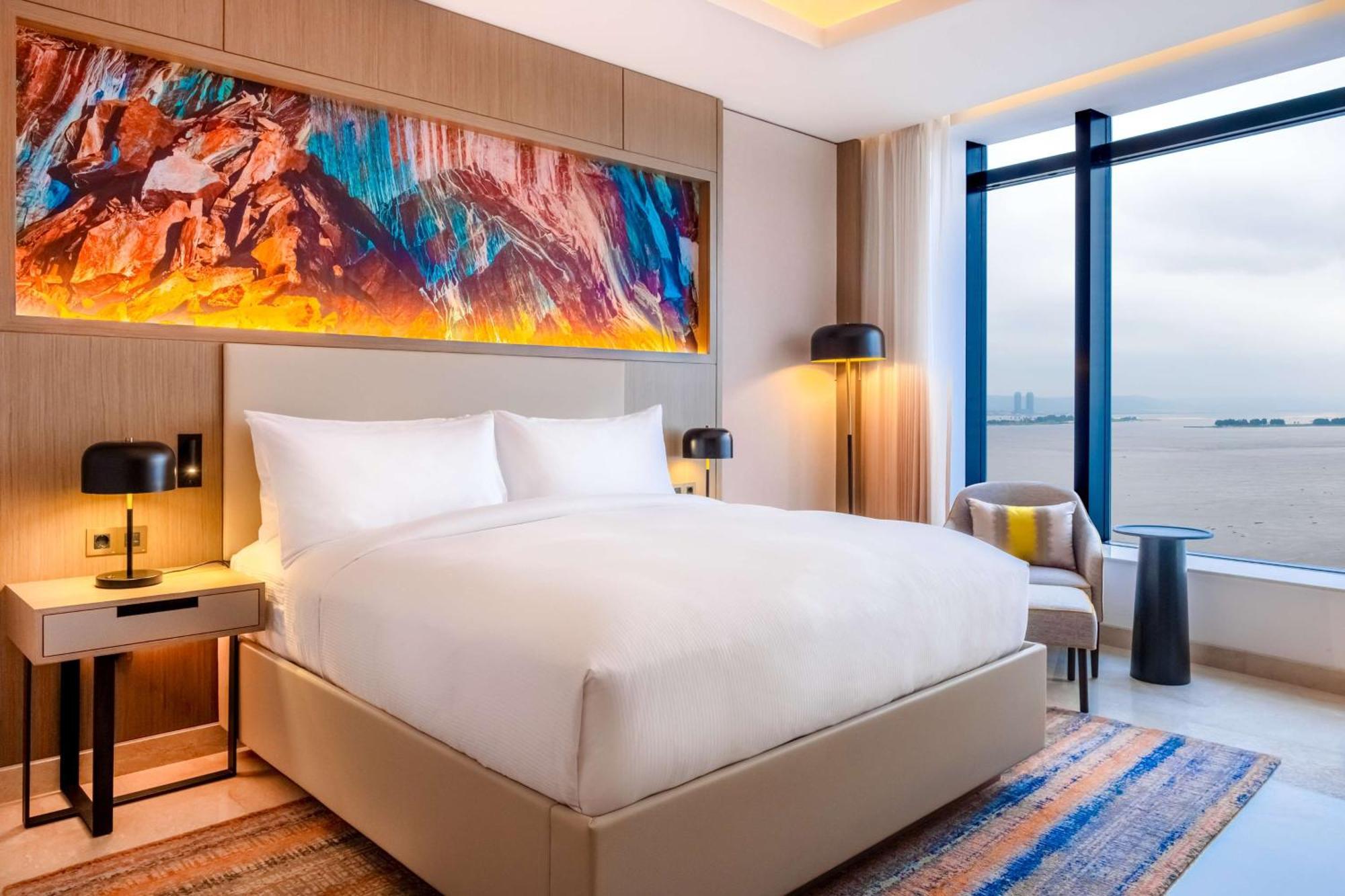 King Guest Room,1546524805:JPEG
