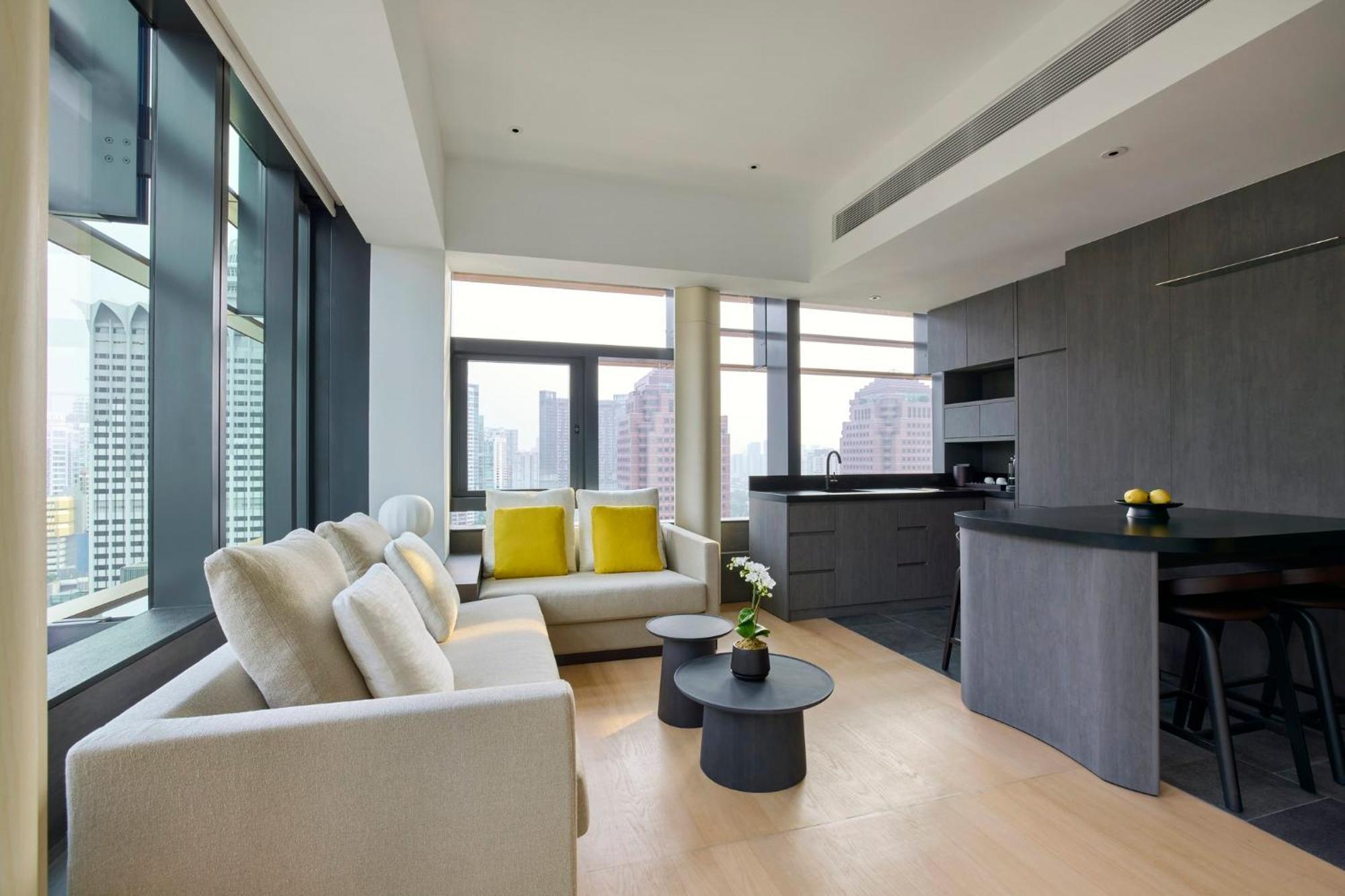 Metropolitan Suite