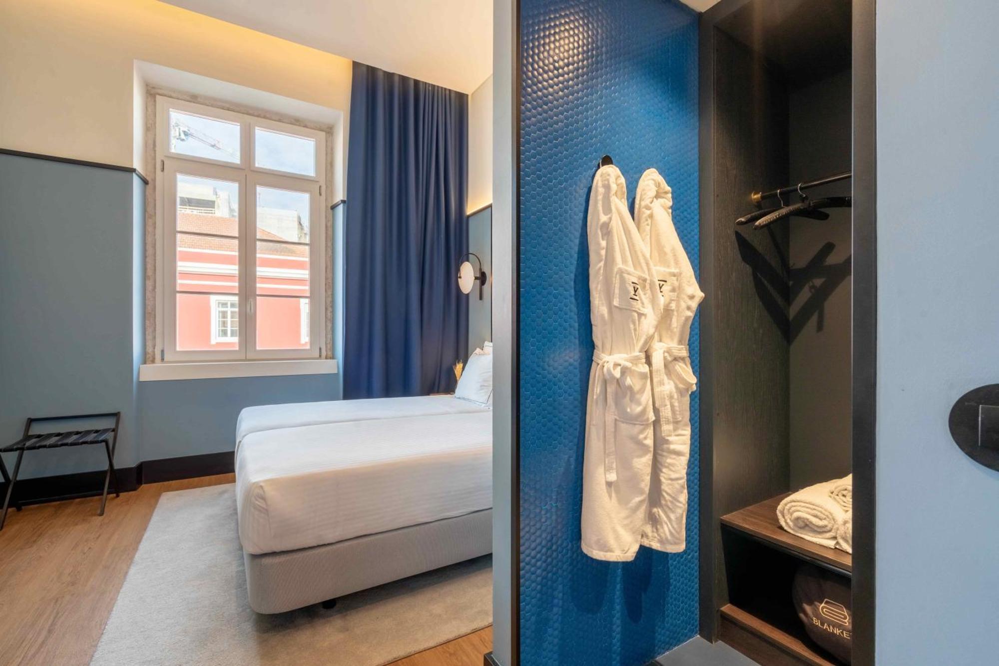 Twin Room Station View