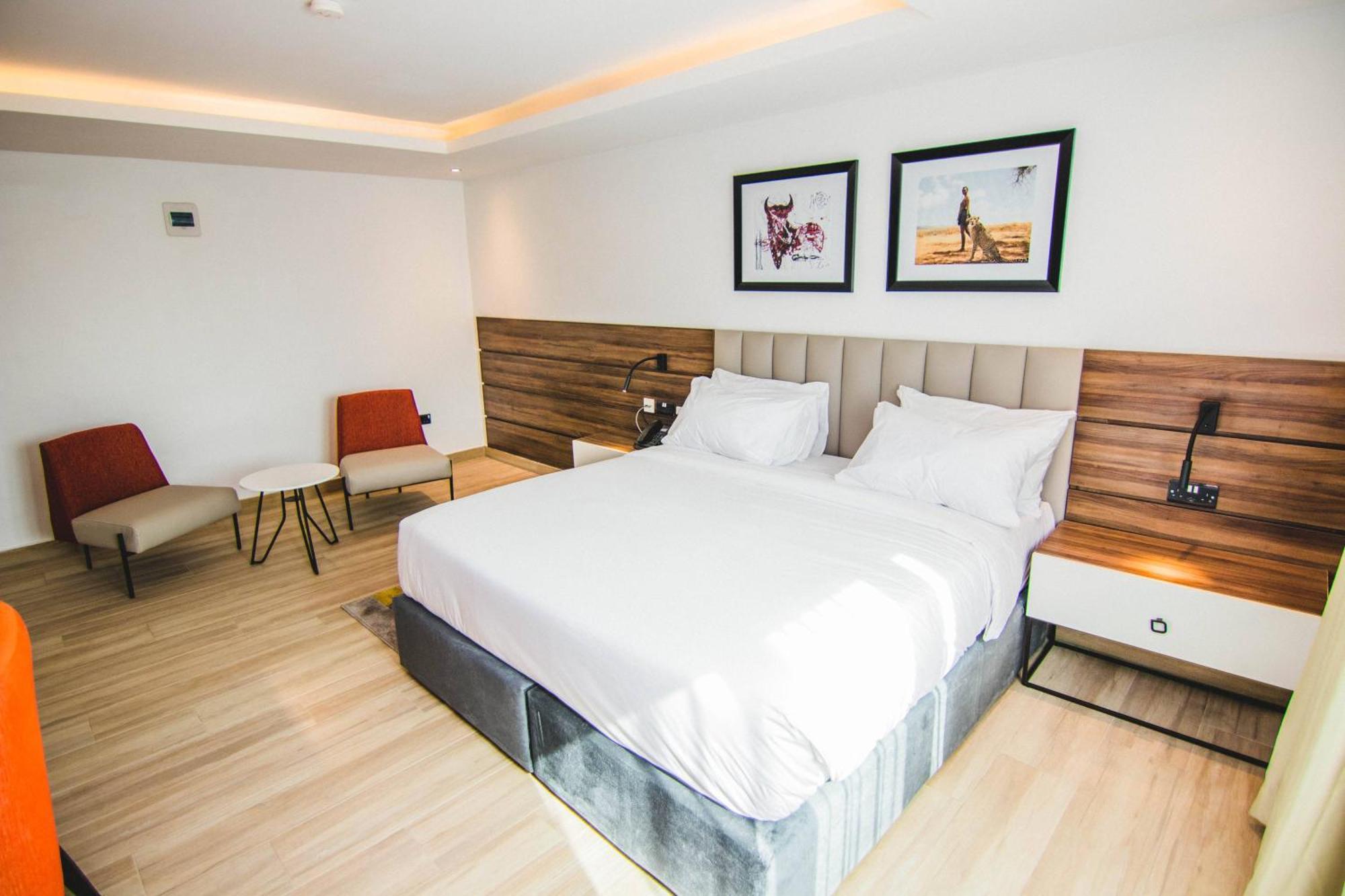 Deluxe Suite