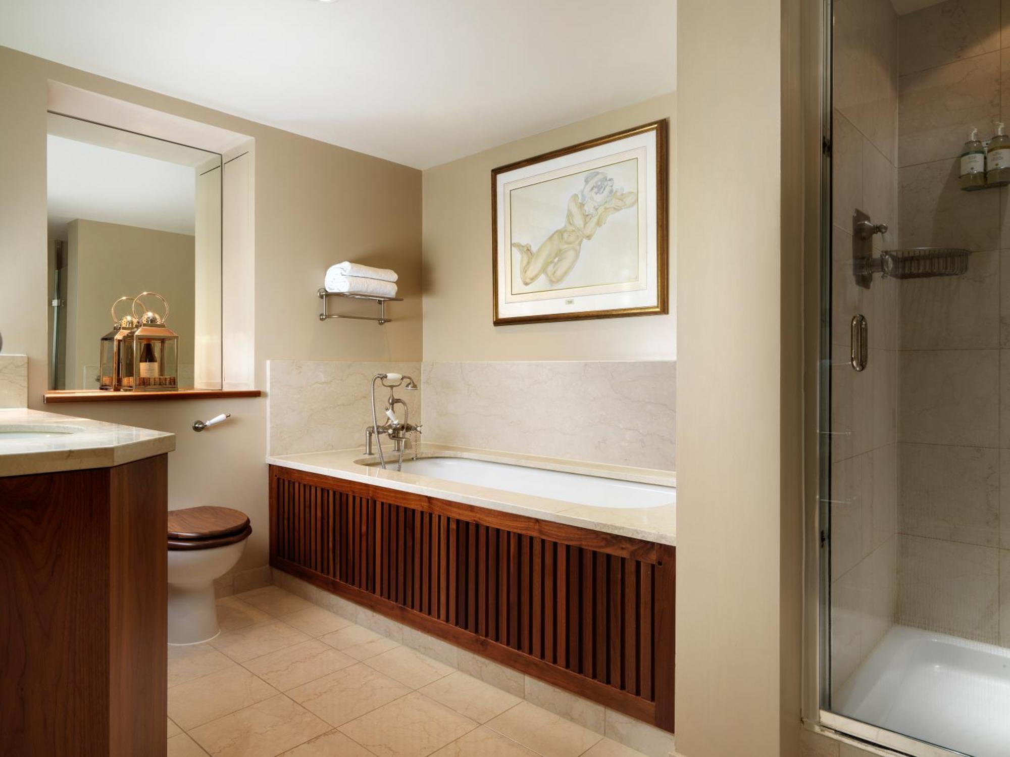 Atrium Suite,1516334485:JPEG