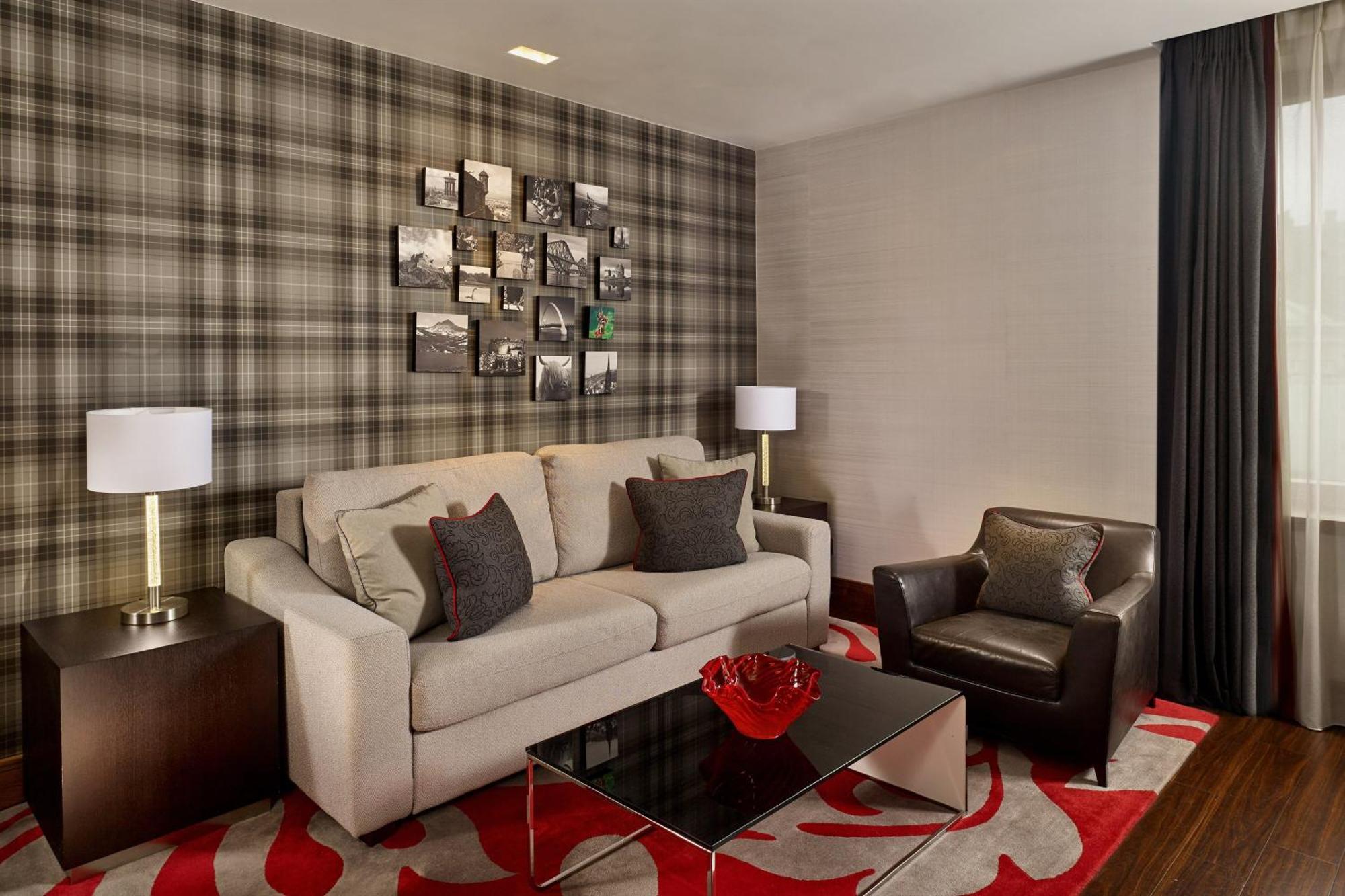 Sheraton Suite Spa & Lounge access 1 King