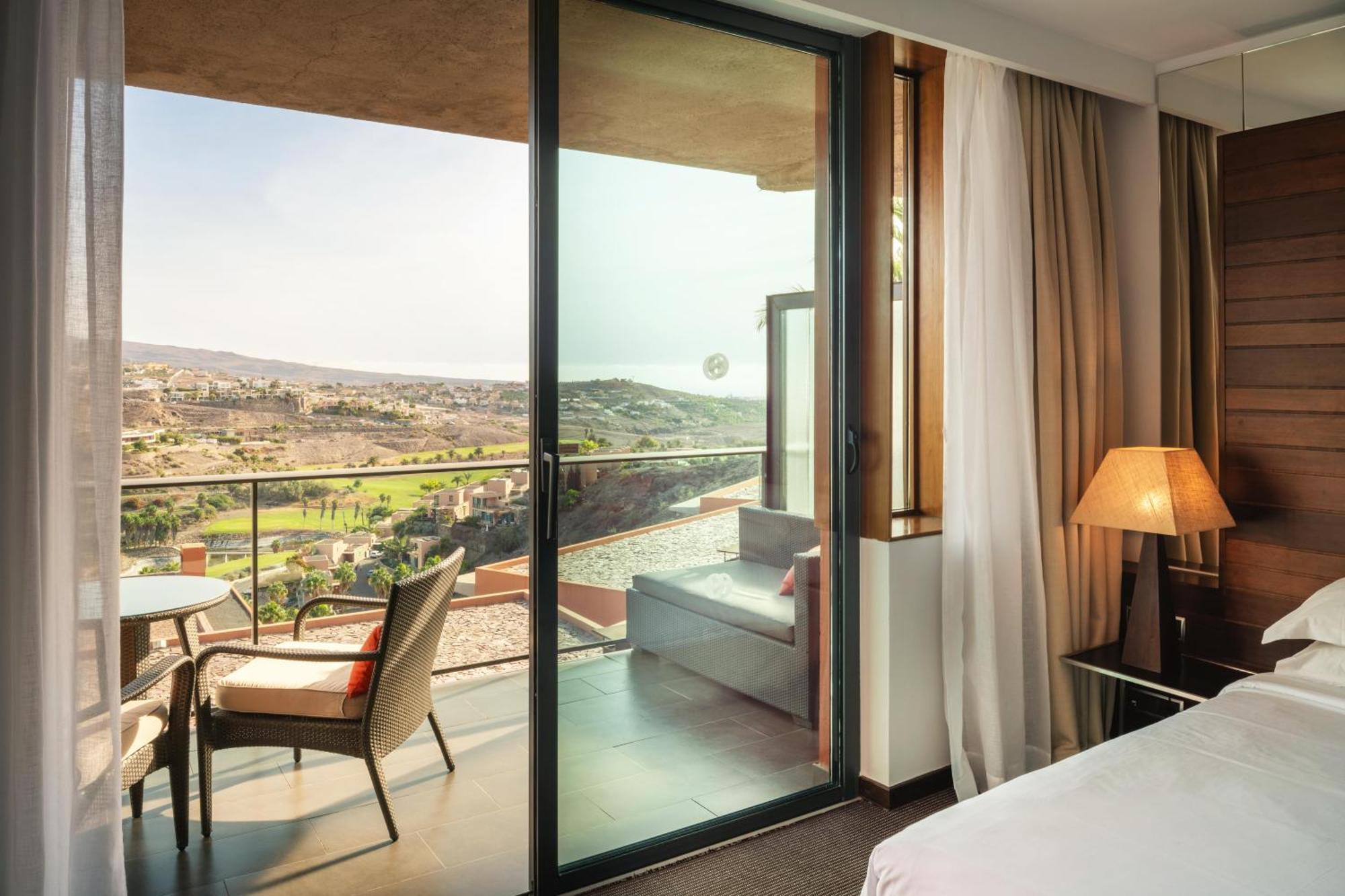 Deluxe Double Room with Balcony and Golf Course Views,1516491640:JPEG