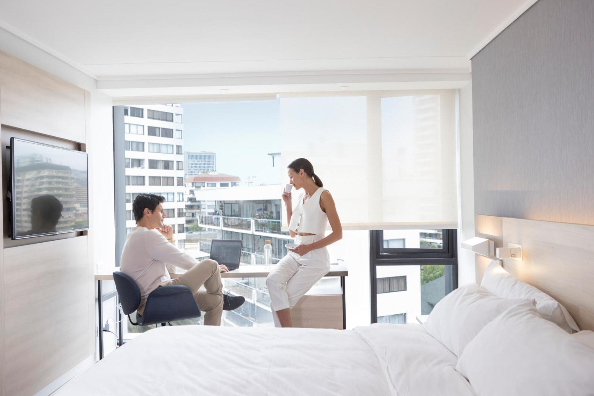 Premium Deluxe King Room with City View - Top Floor,1554915019:JPEG