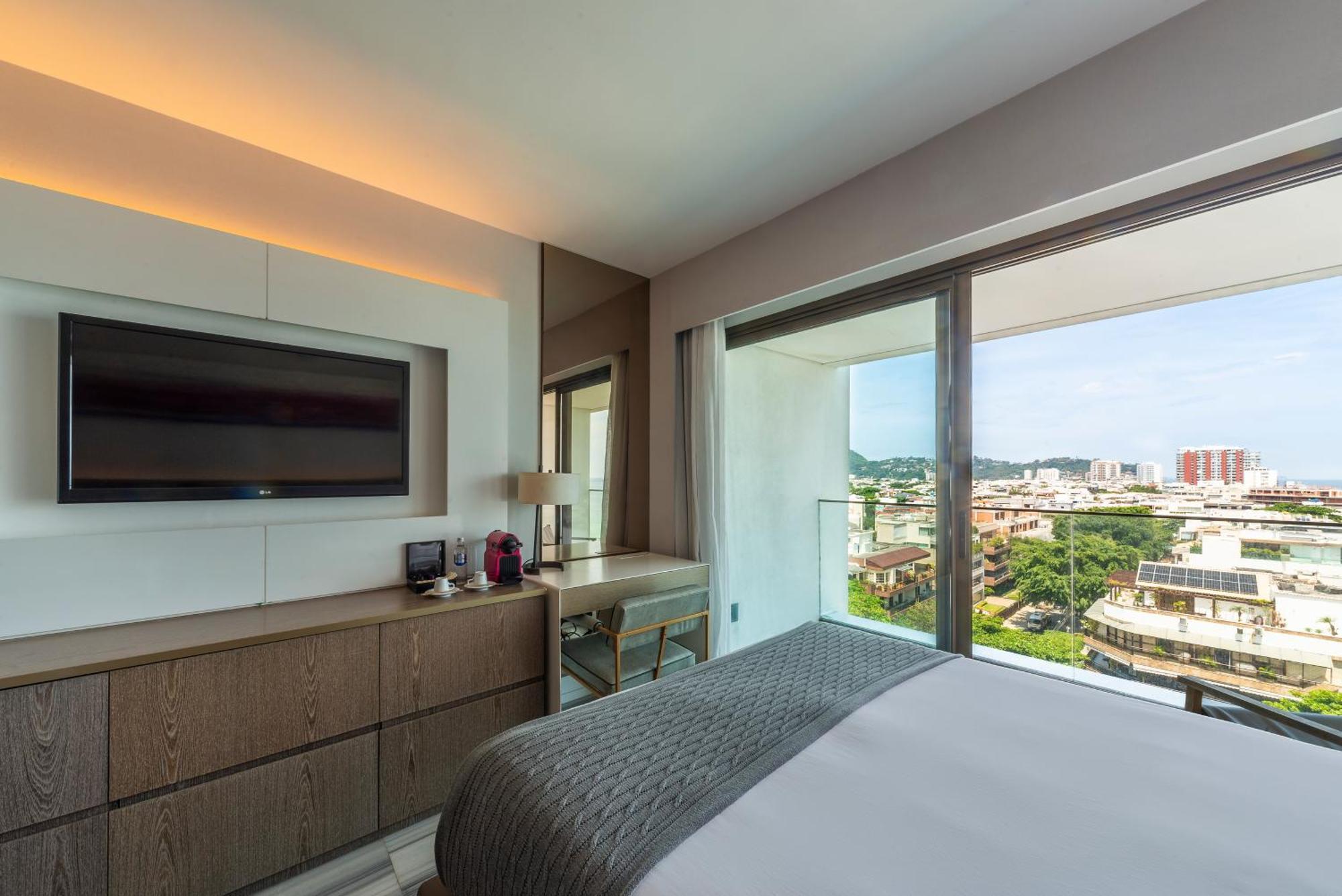 Deluxe Double Room Side Sea View