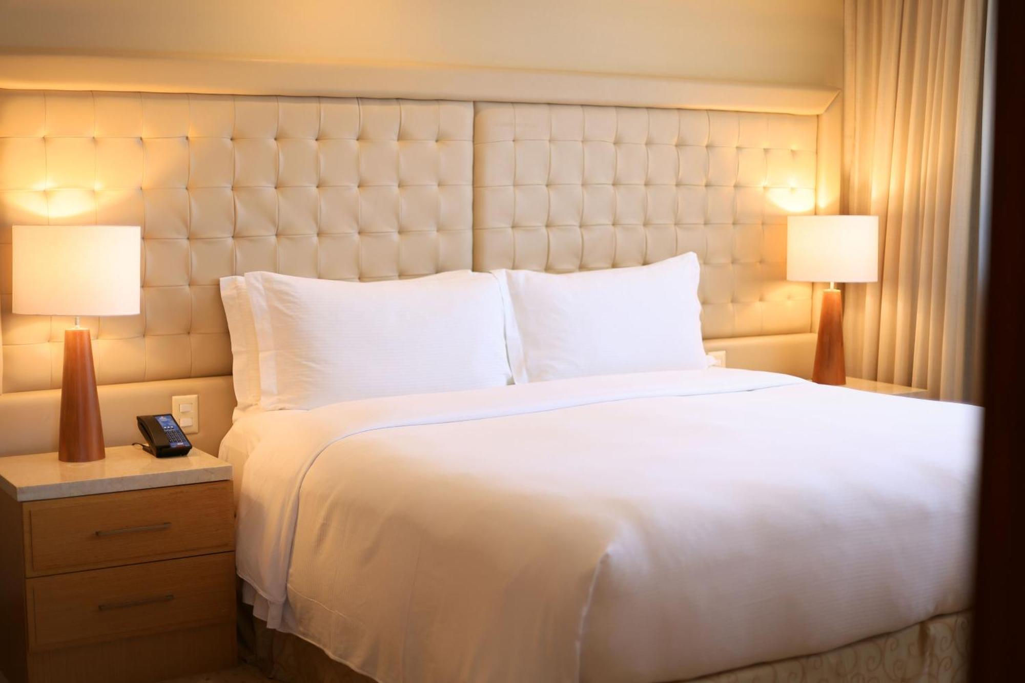 King Room with Ocean View - Copacabana,1498553071:JPEG