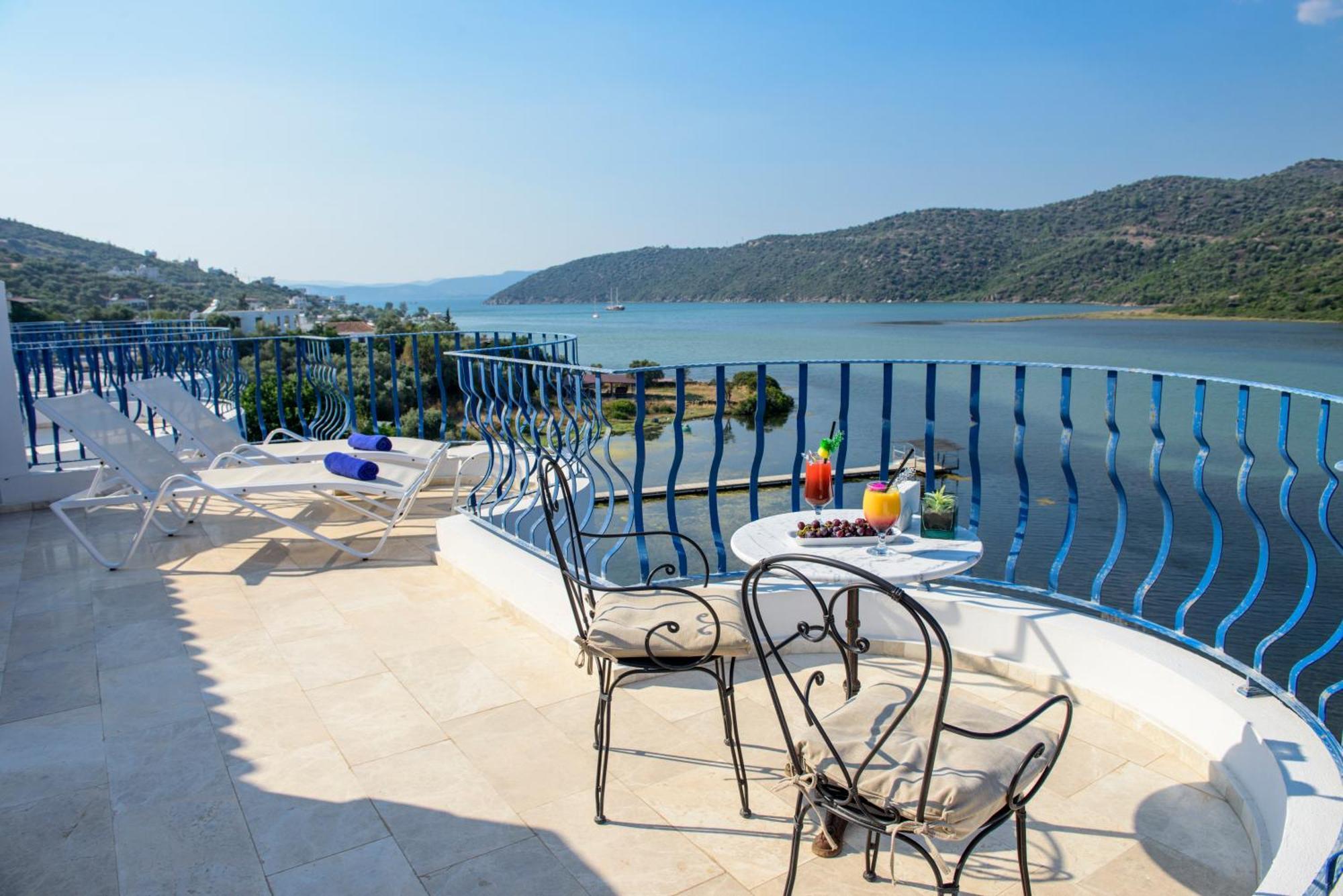 Double Room with Terrace,1522568932:JPEG