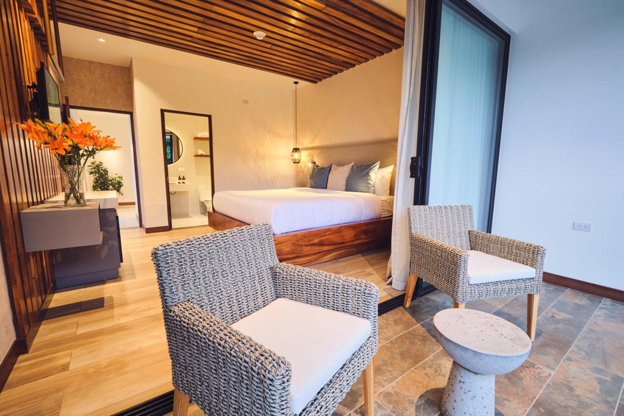 1 King Room with Balcony / Dosel,1523353378:JPEG