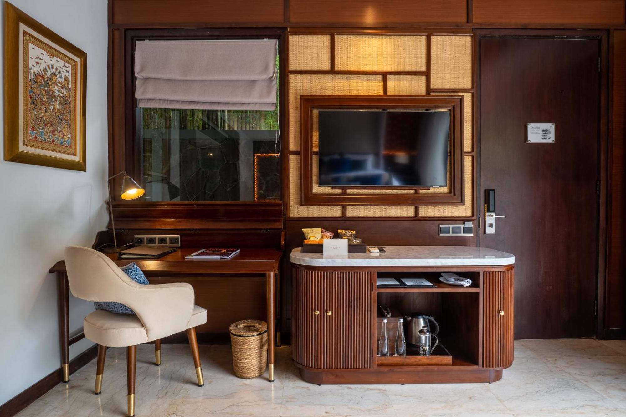 One-Bedroom Villa with Private Heated Pool, Complimentary One-time Floating Breakfast and Daily Usage Steam Sauna and Ice Bath
