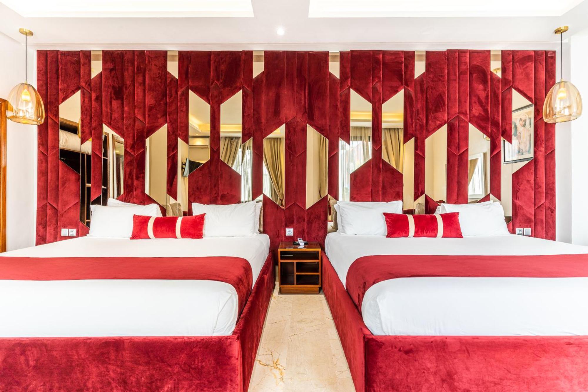 Deluxe Family Suite,1534818262:JPEG