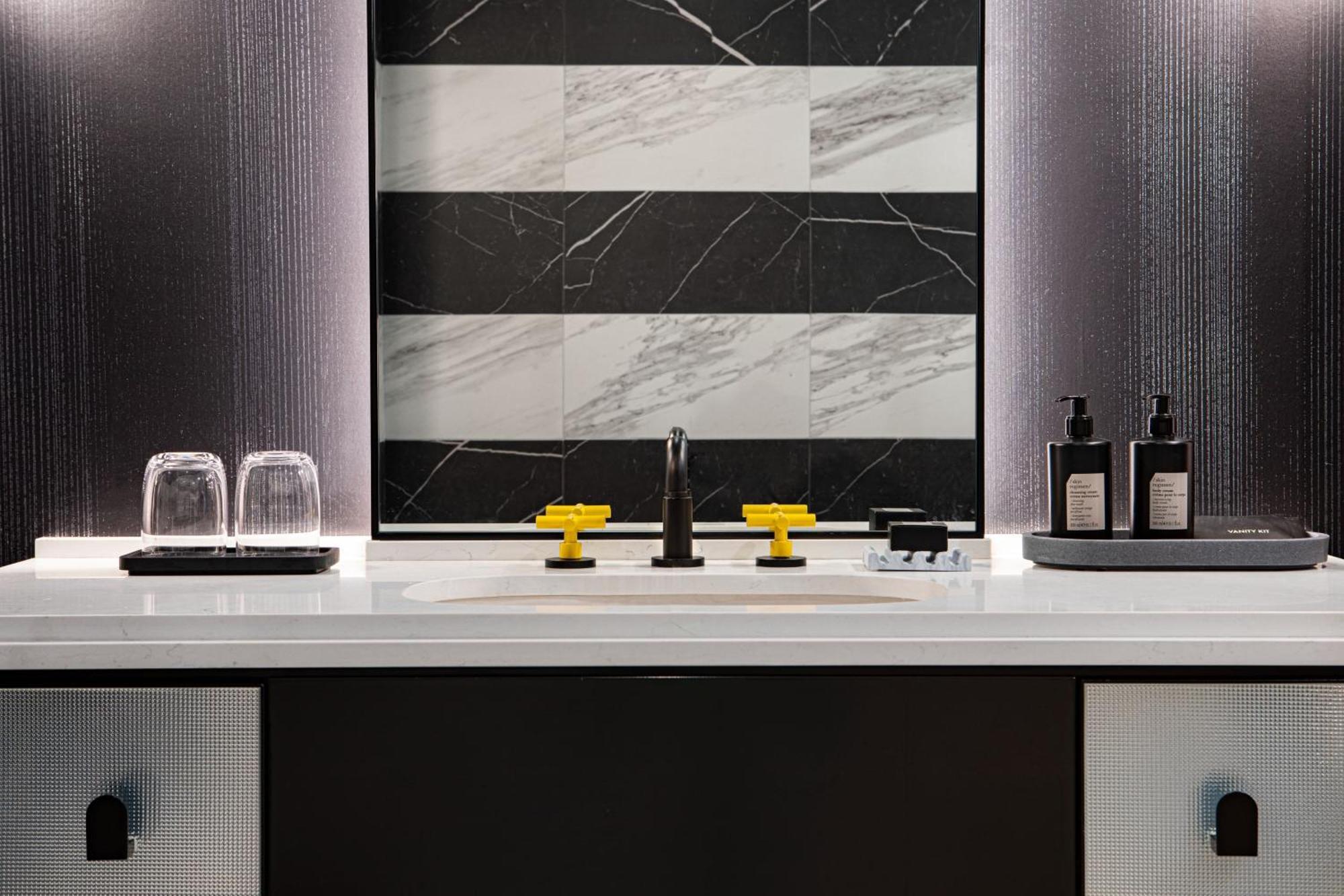 Standard King Room,1530179341:JPEG