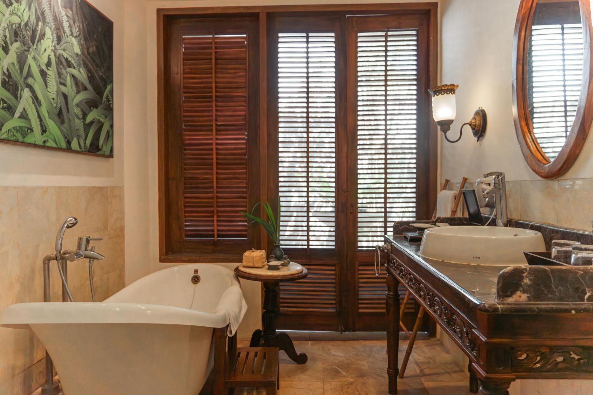 Suite with Private Pool