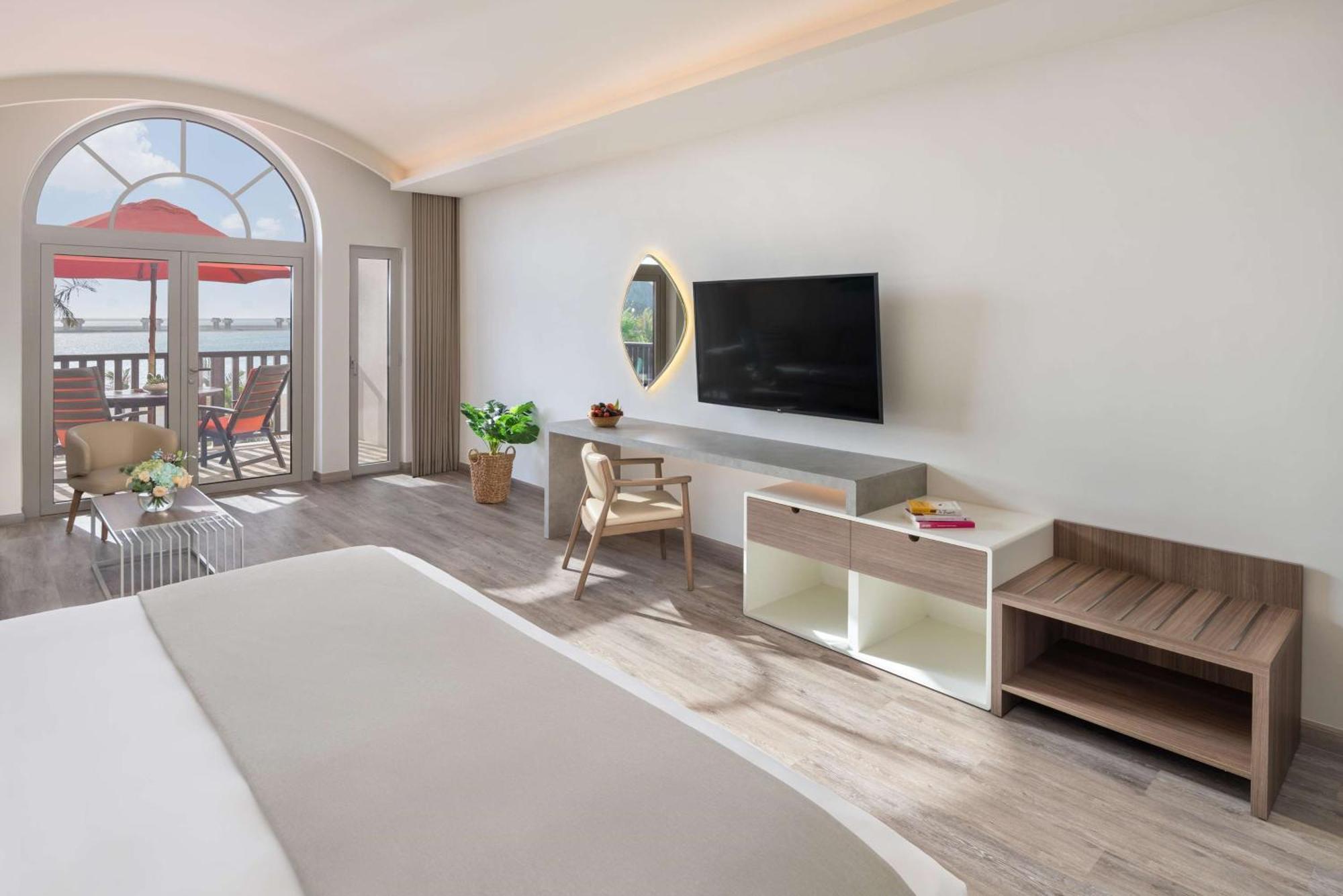 Sea View Residence Junior Suite Lounge Access & Butler Service