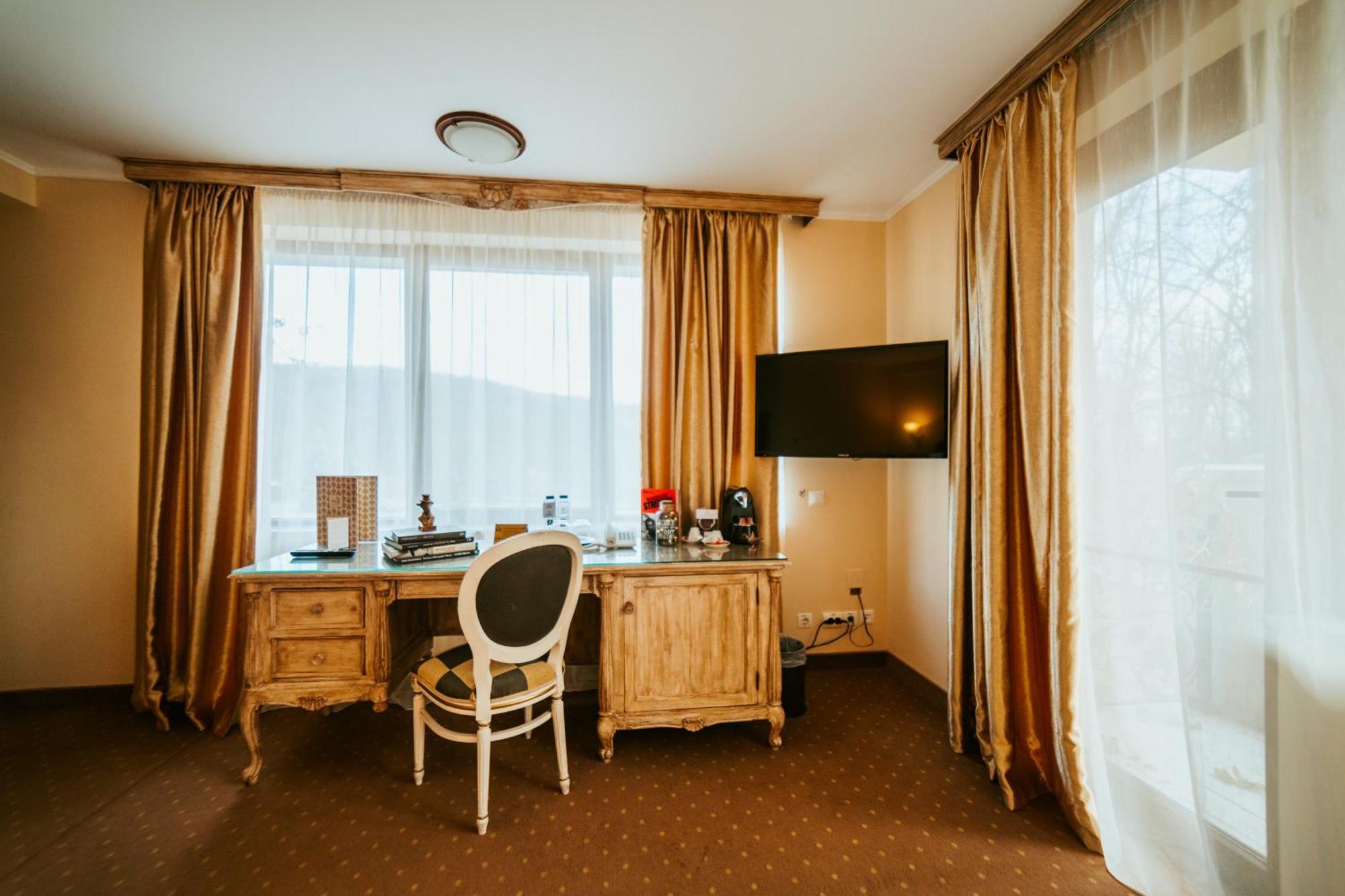 Premium Queen Room with SPA,1528718131:JPEG