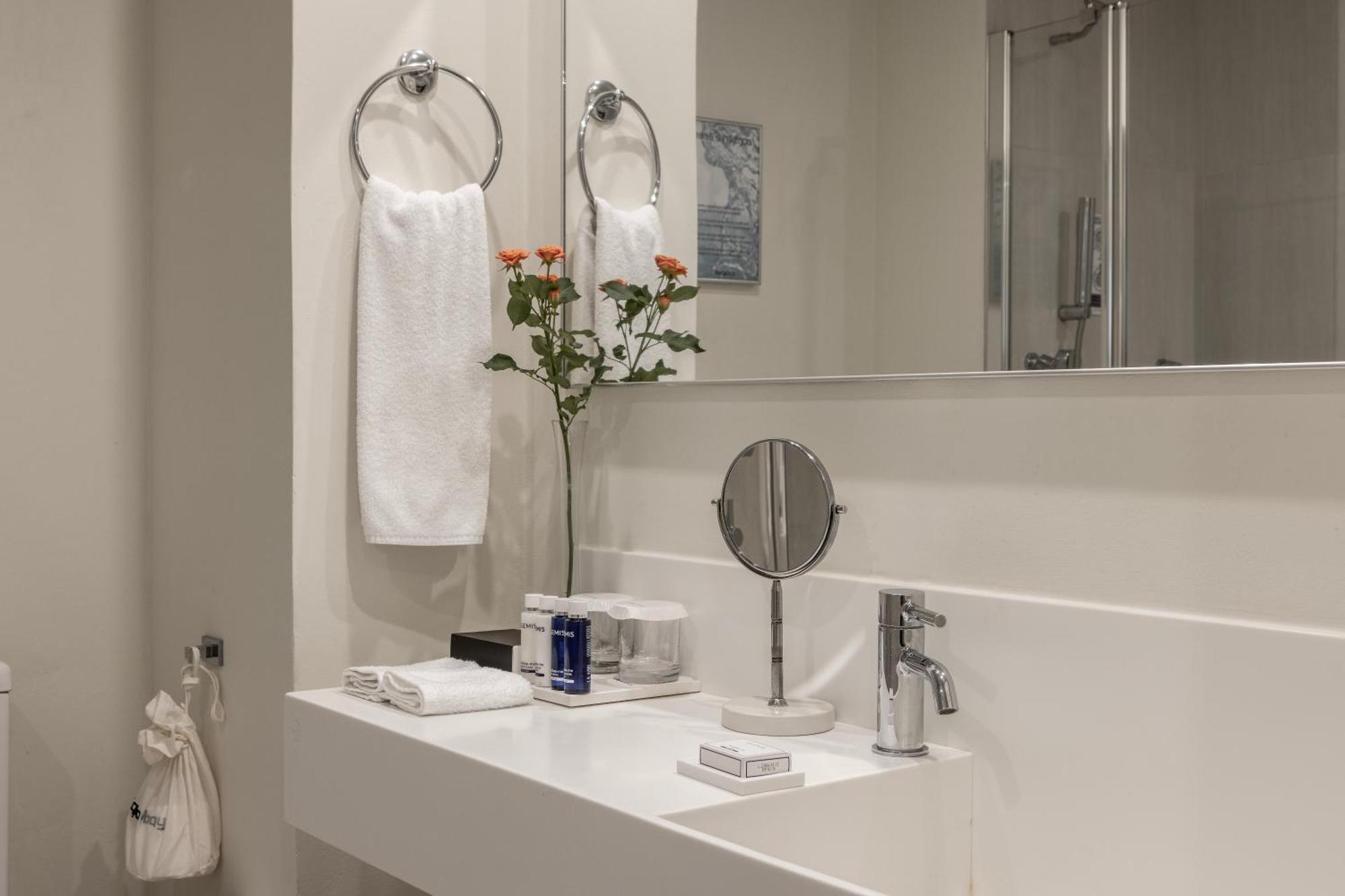 Double or Twin Room Inland View