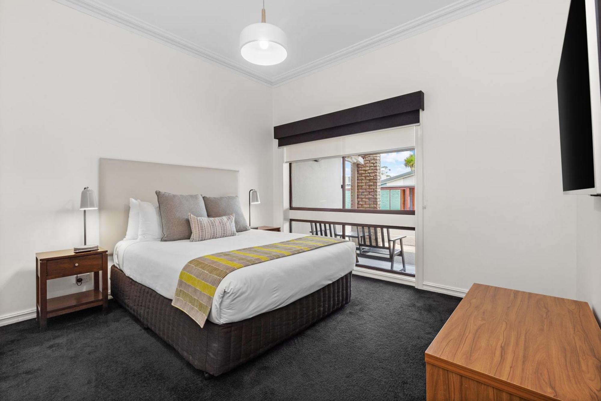 One-Bedroom Villa
