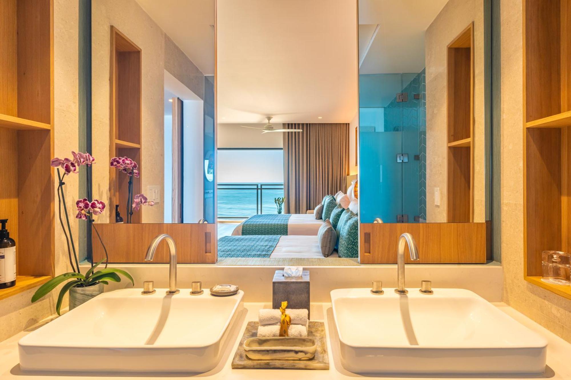 Preferred Club Junior Suite Ocean Front Dbl